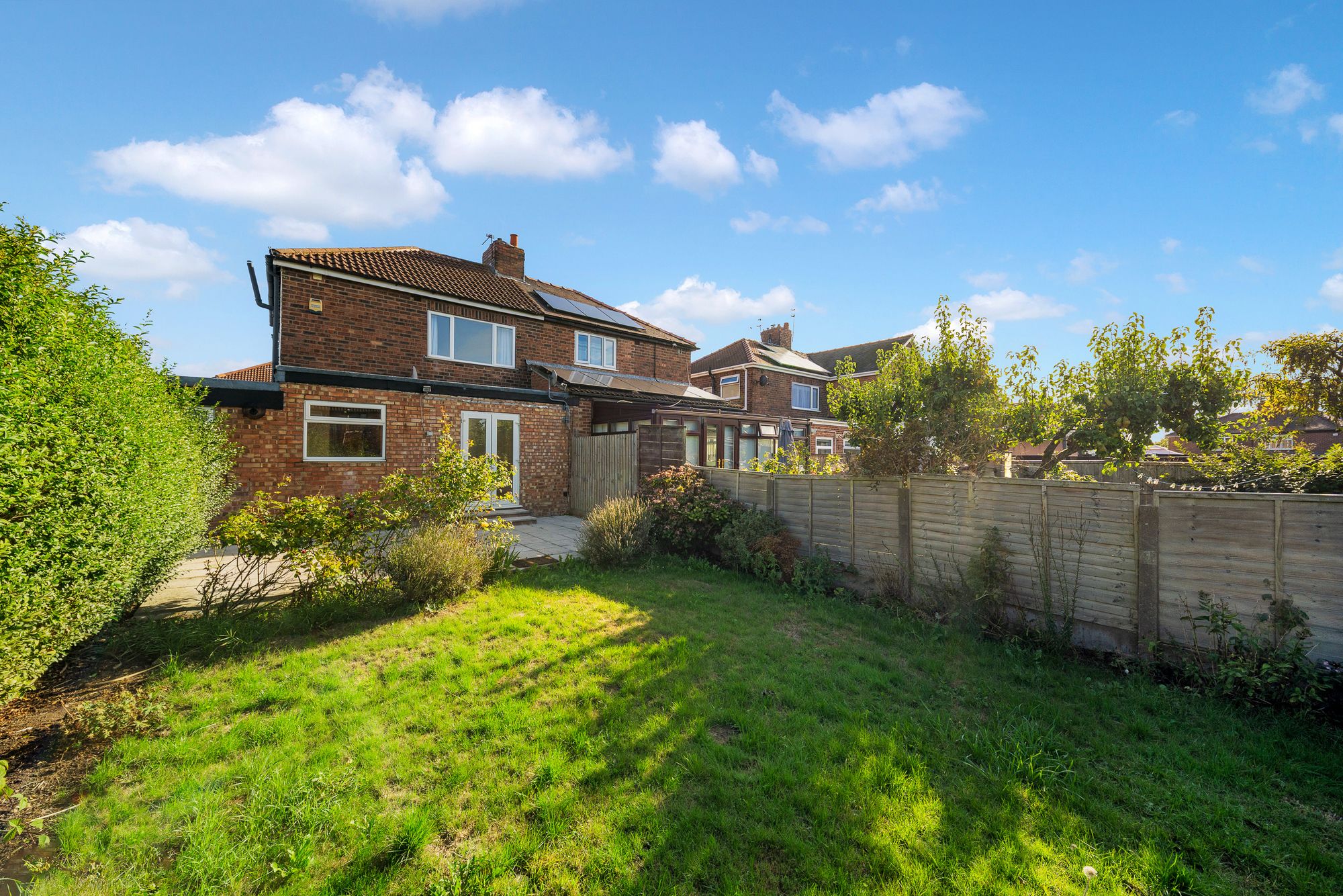 Nicholas Road, Widnes, WA8