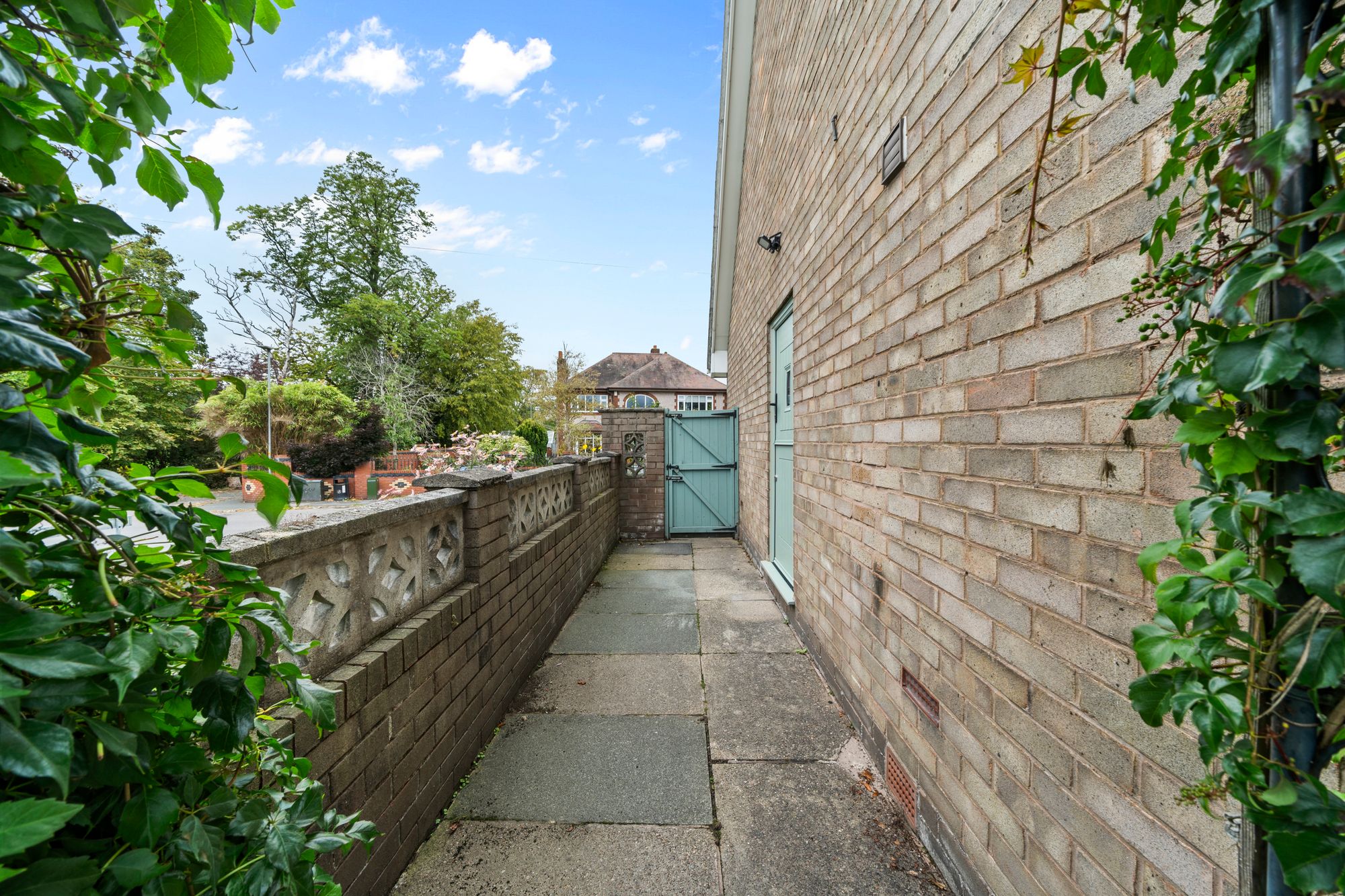 Hall Nook, Penketh, WA5