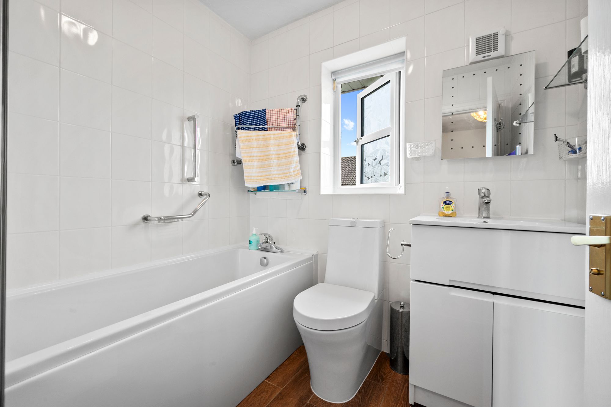 Lincoln Close, Woolston, WA1