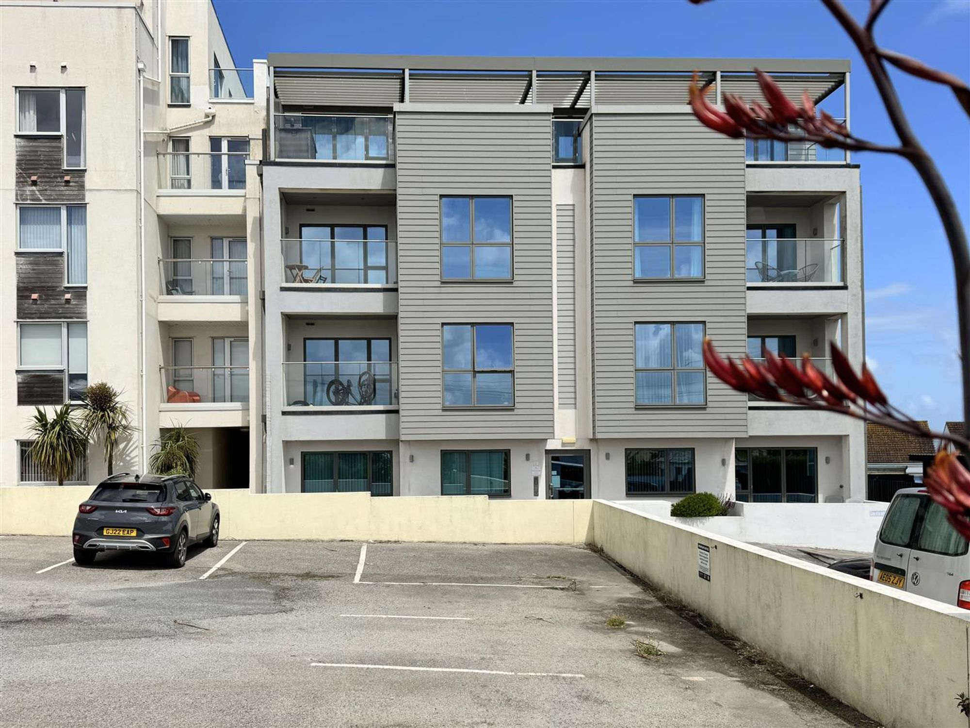 Pentire Avenue, Newquay, TR7