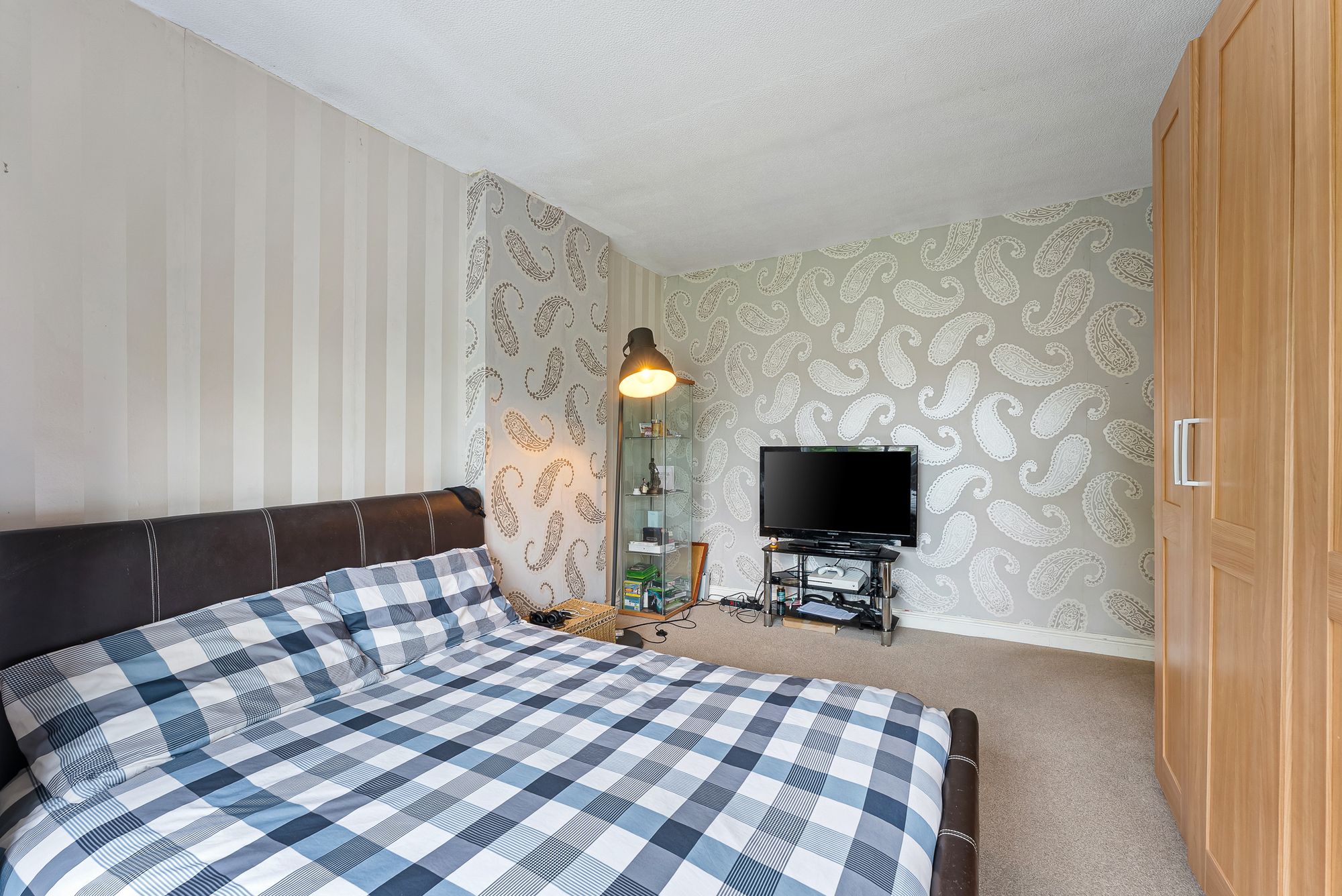 Addison Square, Widnes, WA8