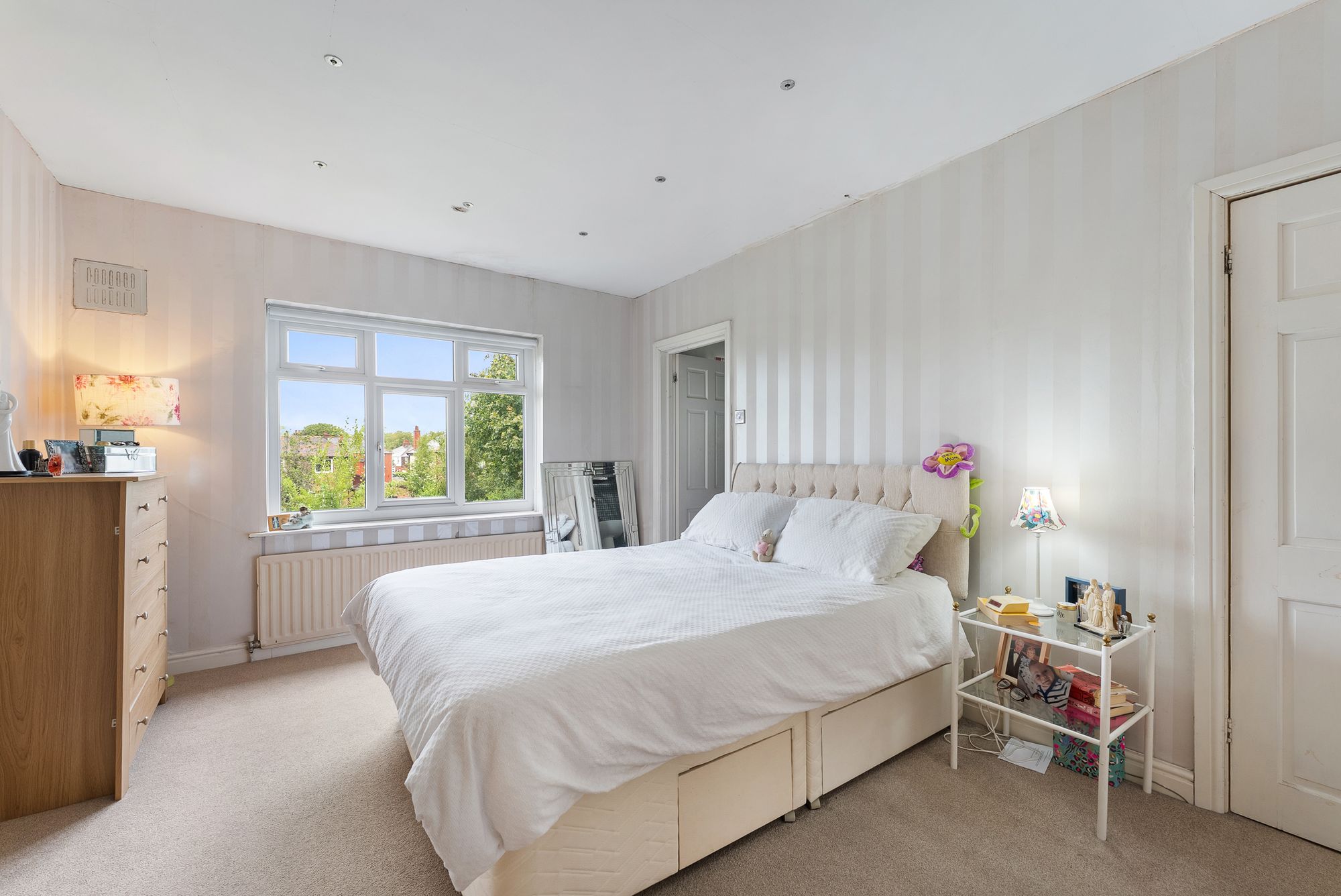 Addison Square, Widnes, WA8