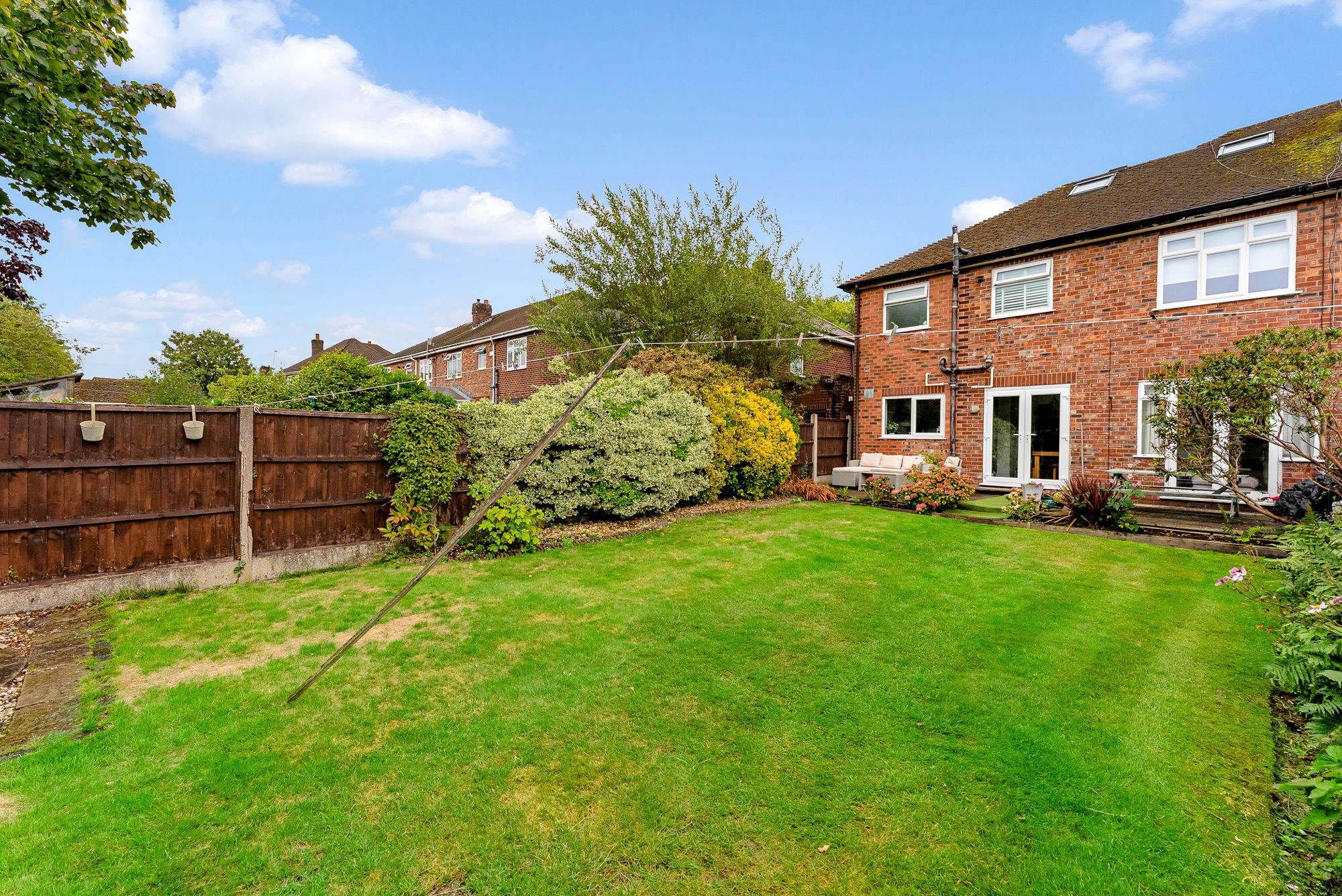 Addison Square, Widnes, WA8