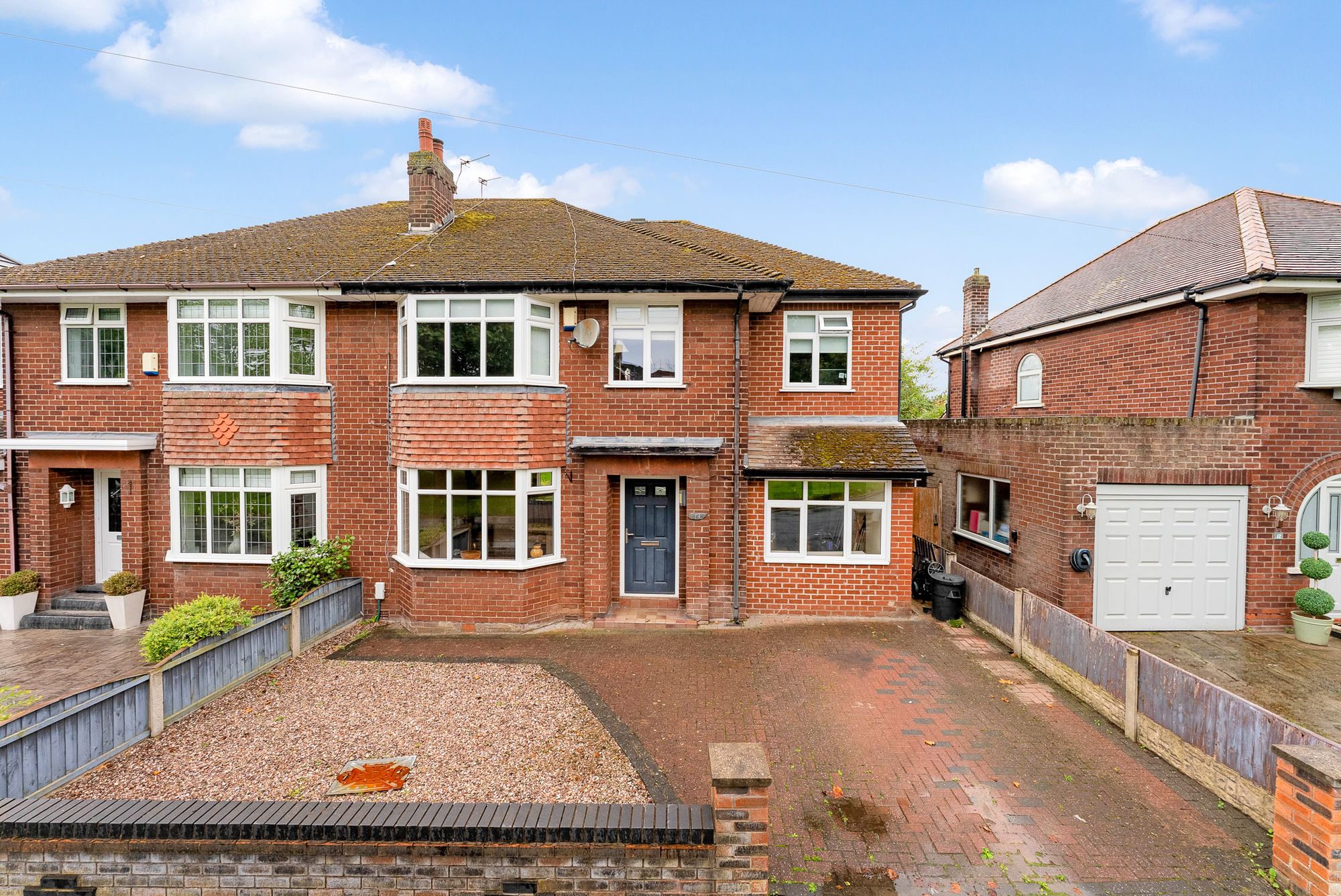 Addison Square, Widnes, WA8