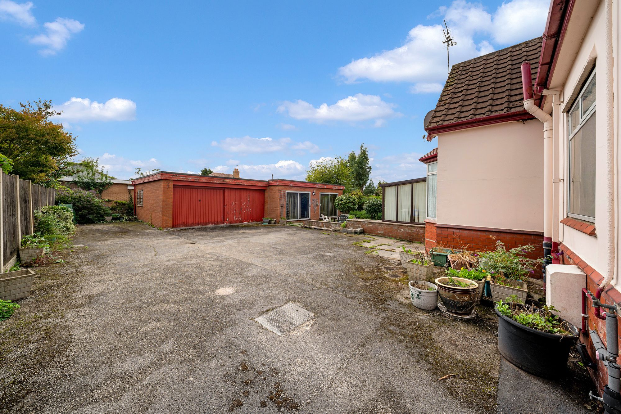 Upton Lane, Widnes, WA8