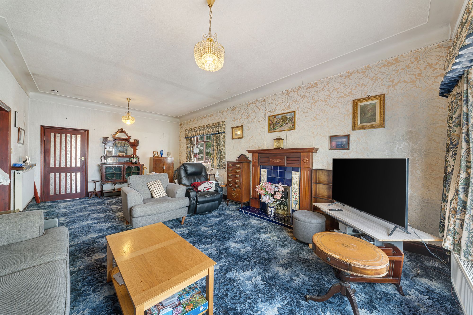 Upton Lane, Widnes, WA8