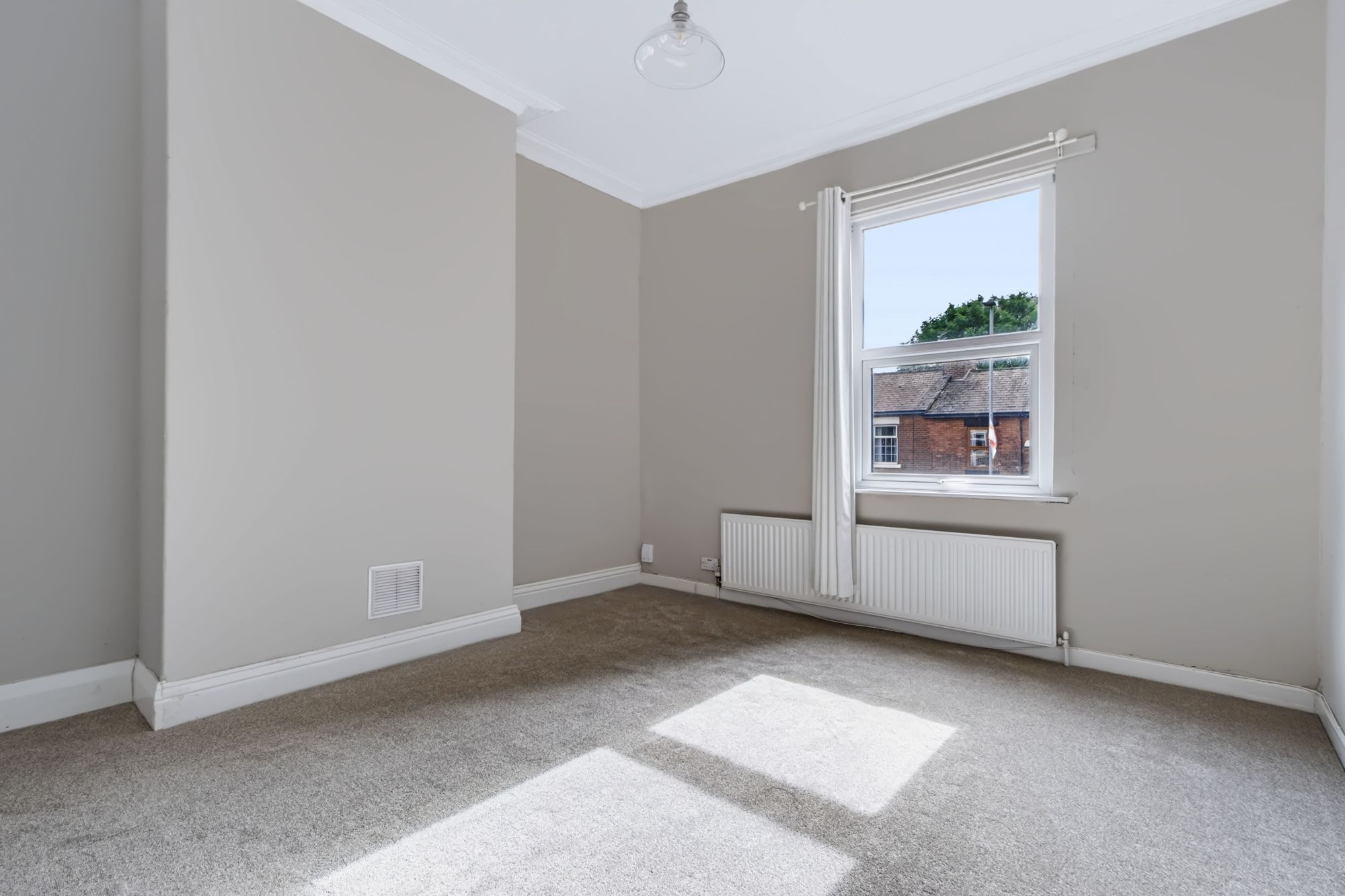 Wilderspool Causeway, Warrington, WA4