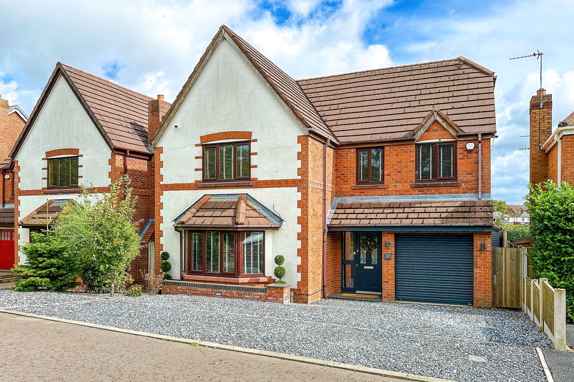 Elderflower Road, Dentons Green, WA10