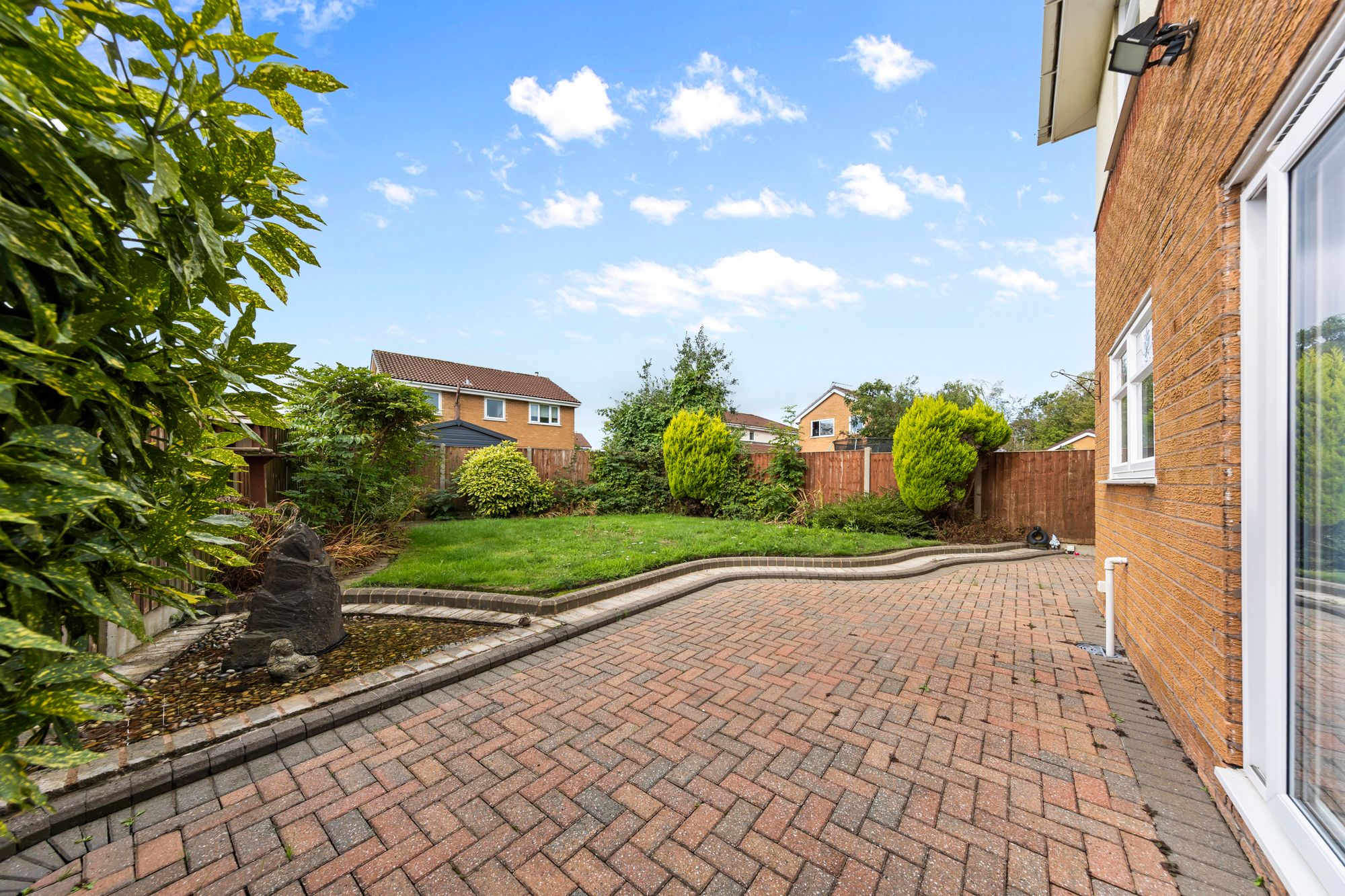 Falstone Close, Birchwood, WA3