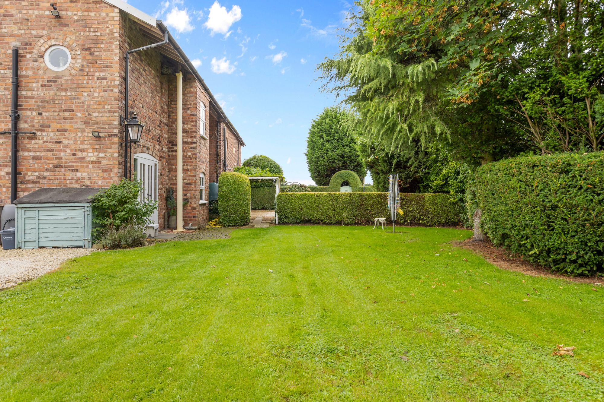 Mill House Lane, Croft, WA3
