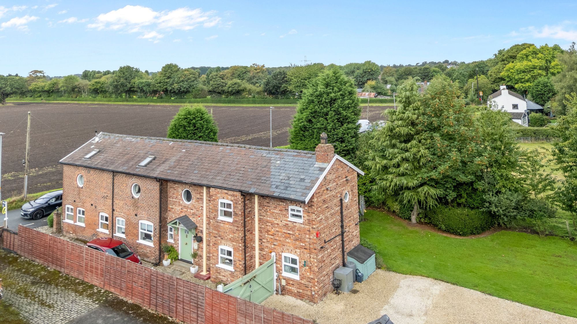 Mill House Lane, Croft, WA3