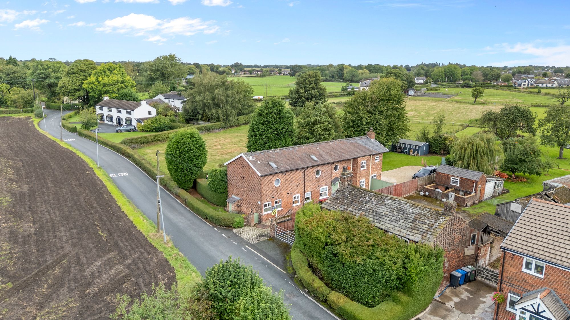 Mill House Lane, Croft, WA3
