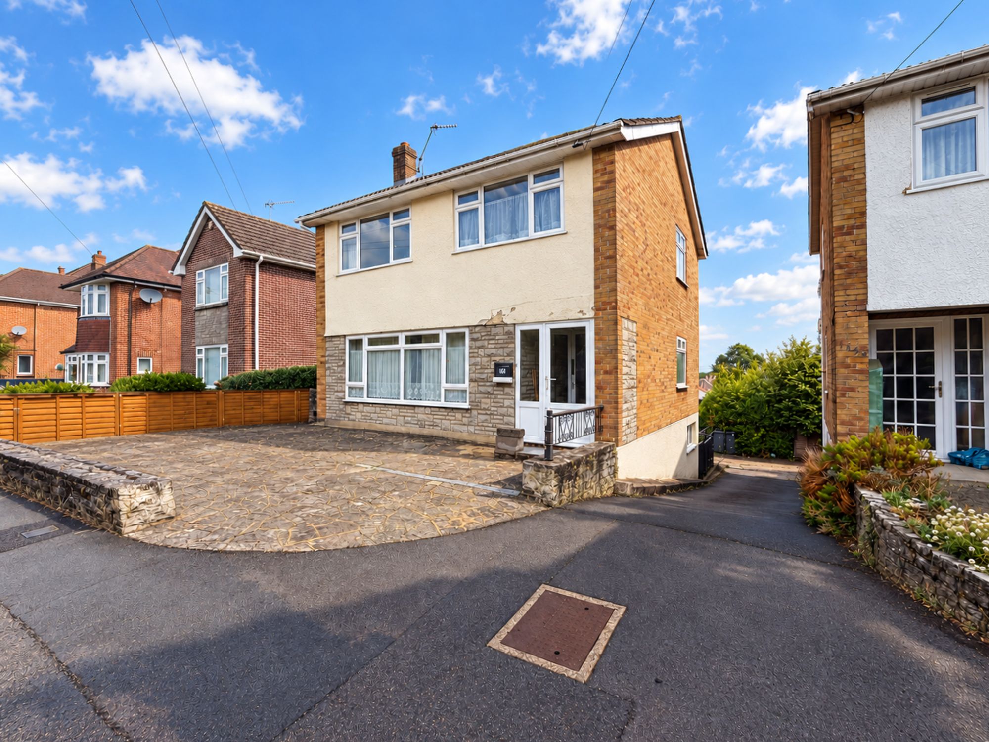 Wimborne Road, Bournemouth, BH10