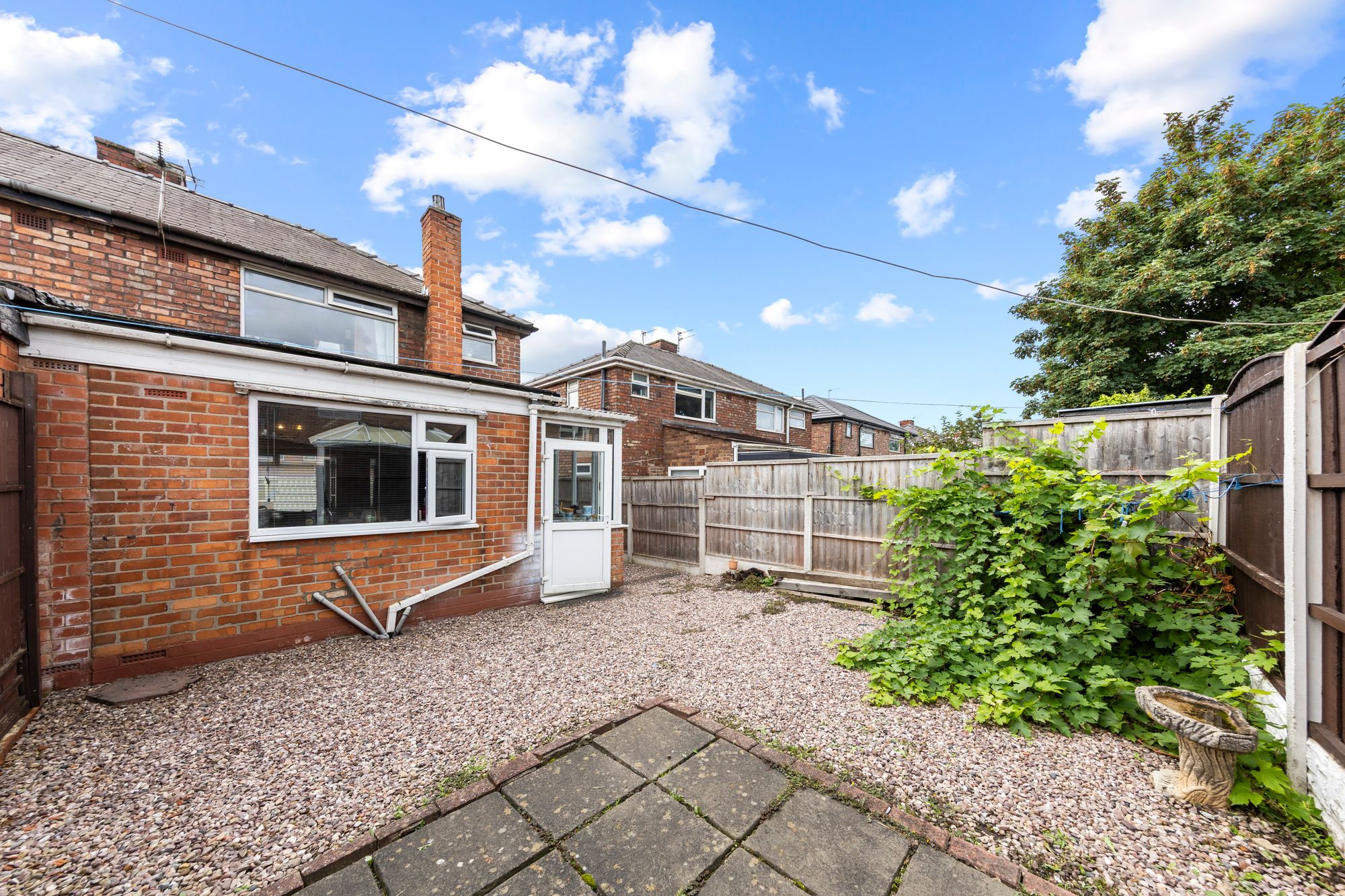 Cliftonville Road, Woolston, WA1