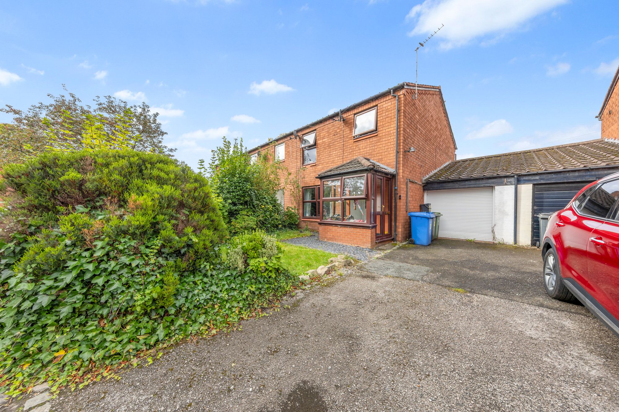 Yates Close, Great Sankey, WA5