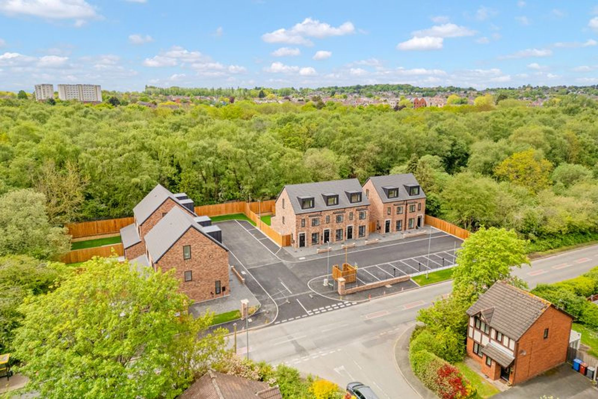 The Dales, Okell Drive, L26