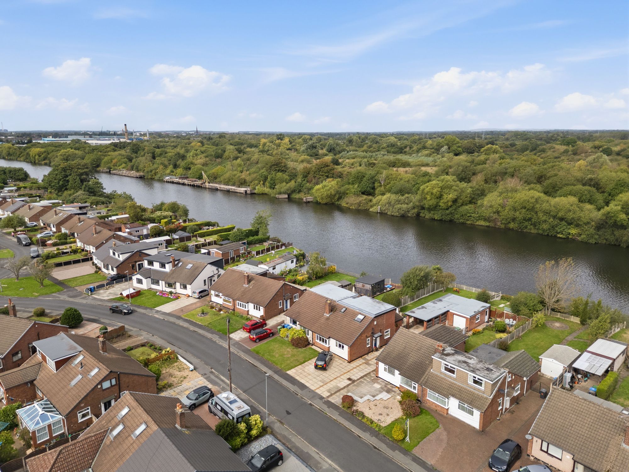Alderley Road, Thelwall, WA4