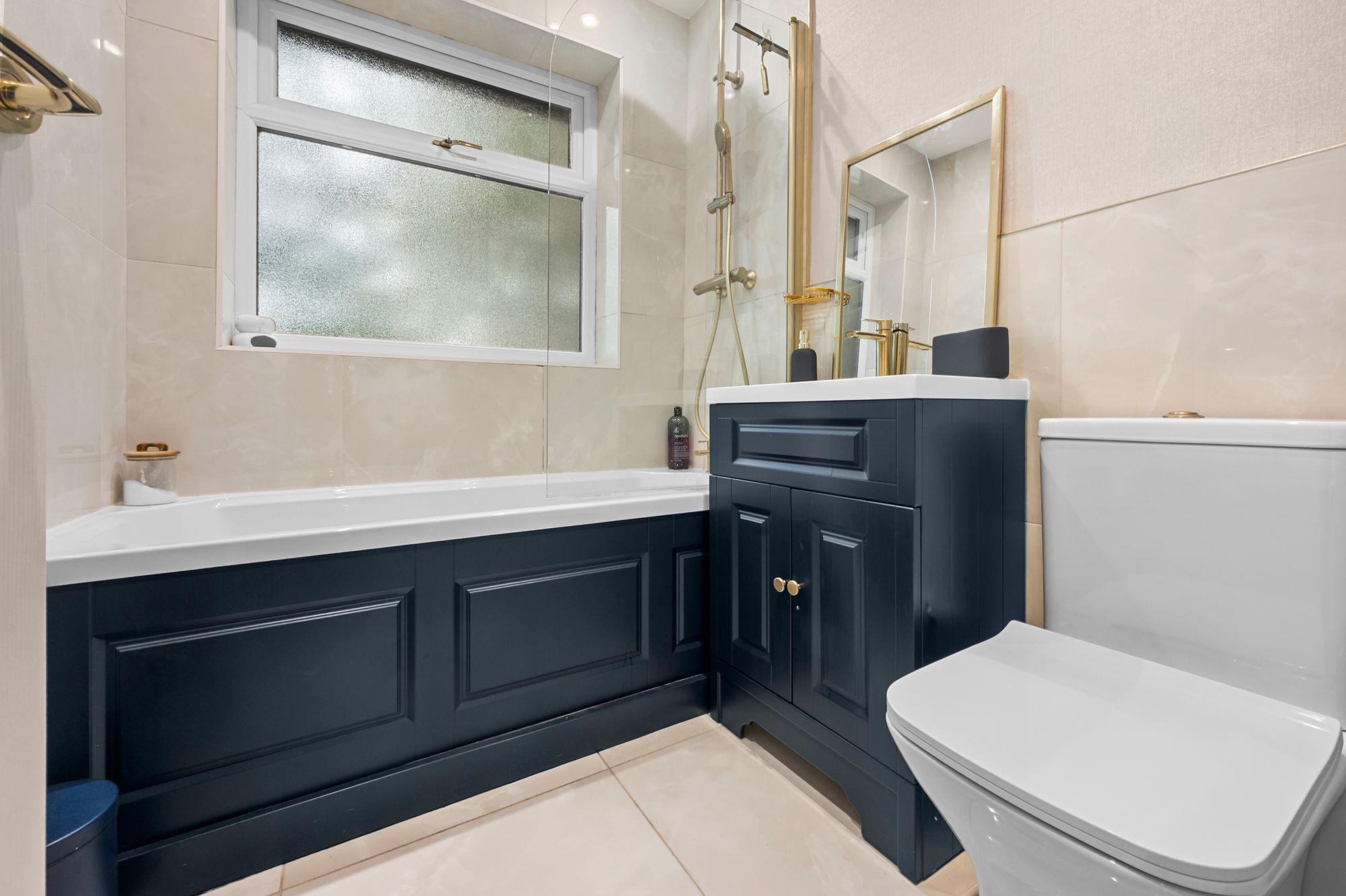 Six Acre Lane, Moore, WA4