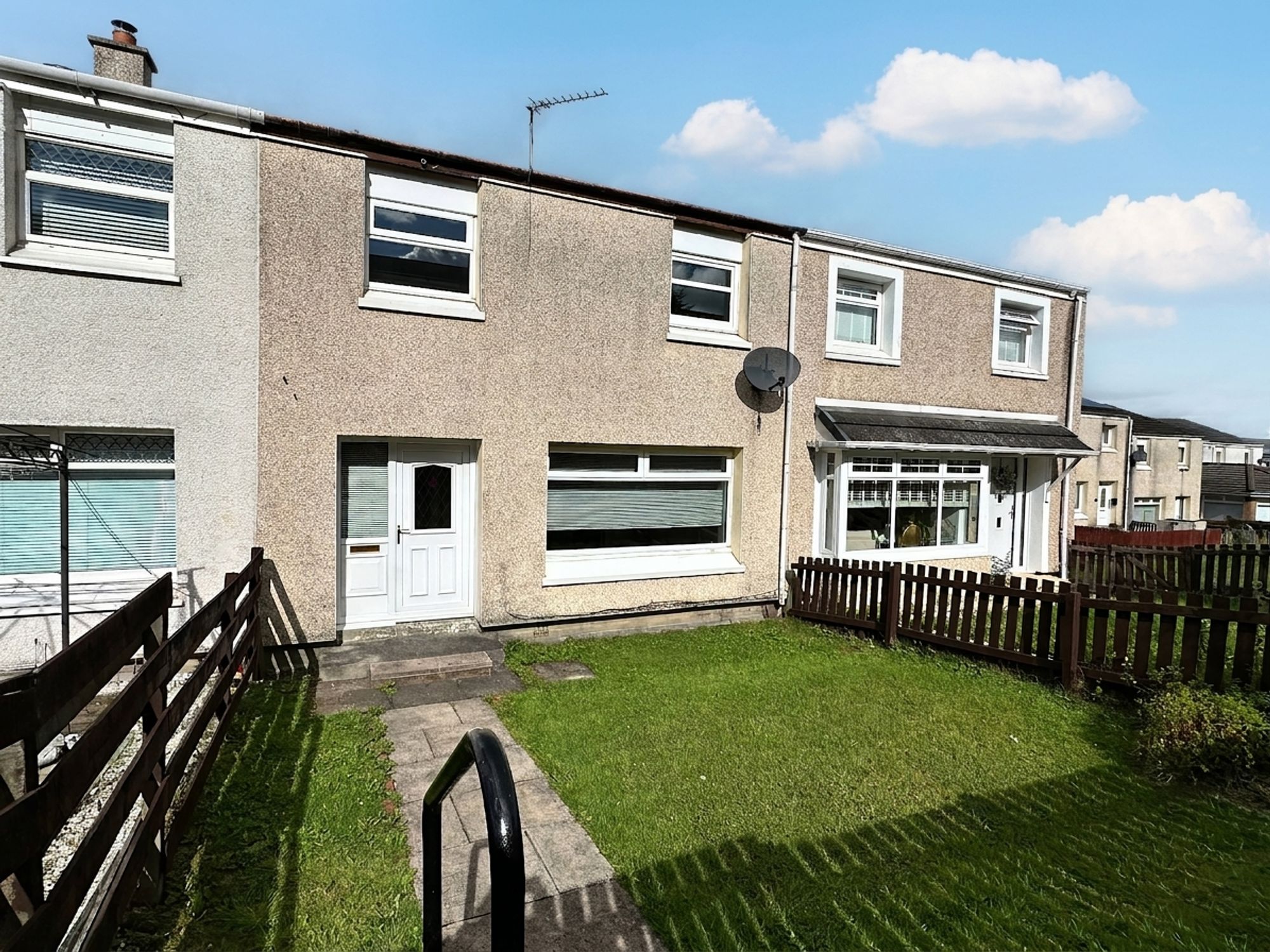 63 Honeywell Crescent, Chapelhall