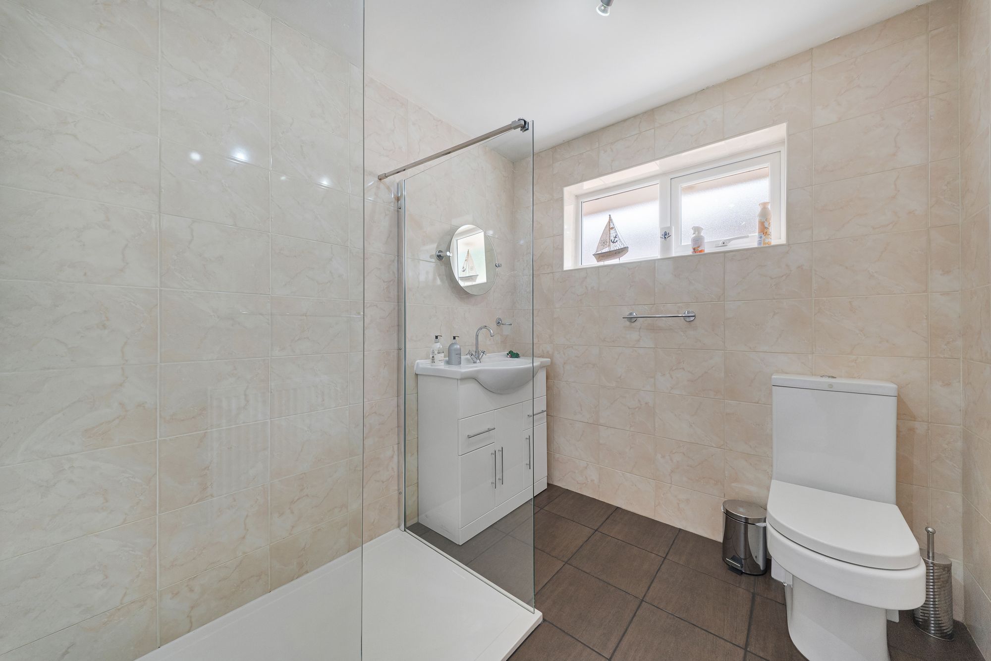 Ronaldshay, Widnes, WA8