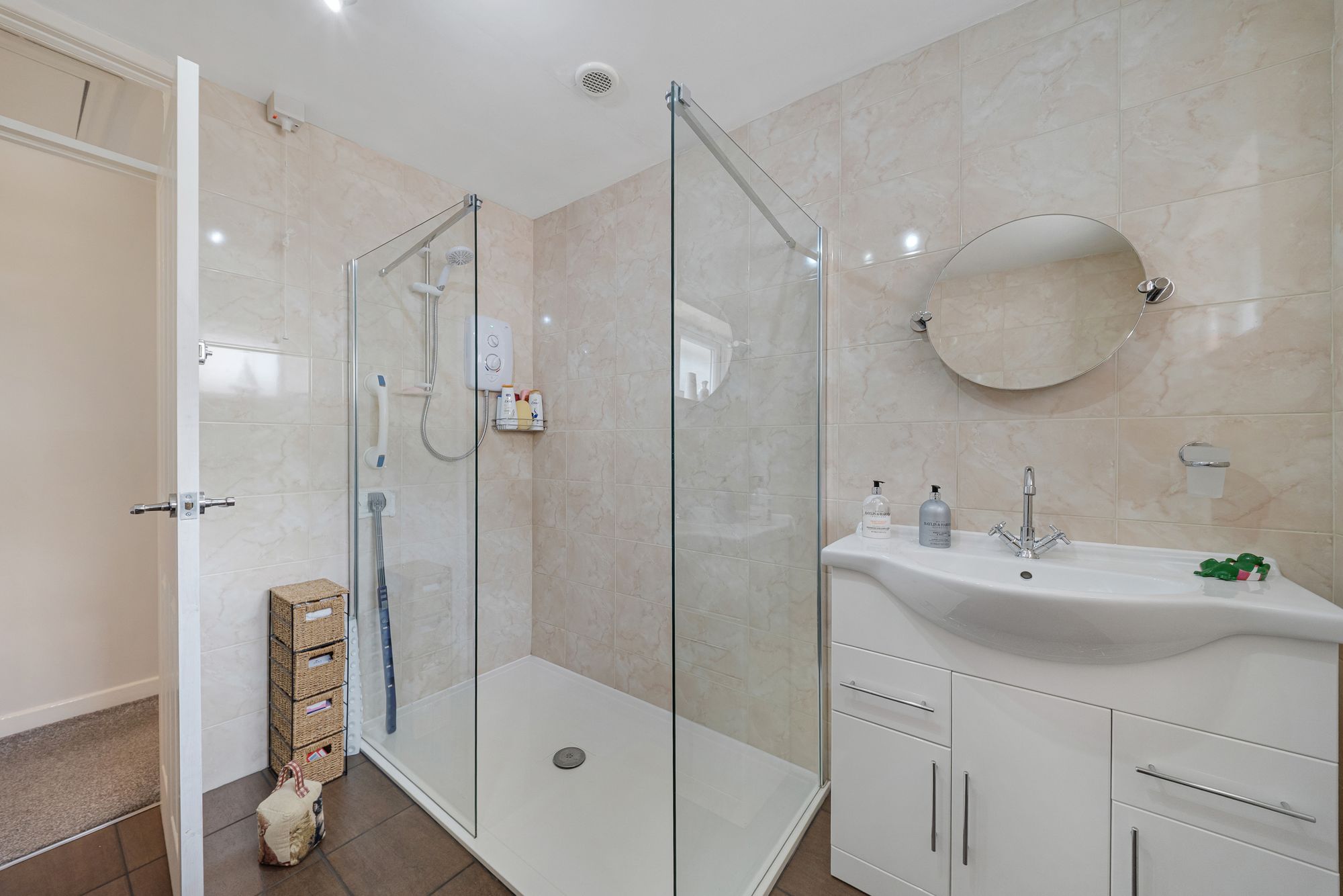 Ronaldshay, Widnes, WA8