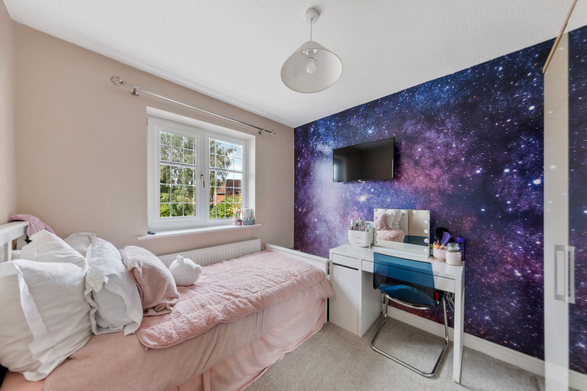 Rockingham Close, Birchwood, WA3