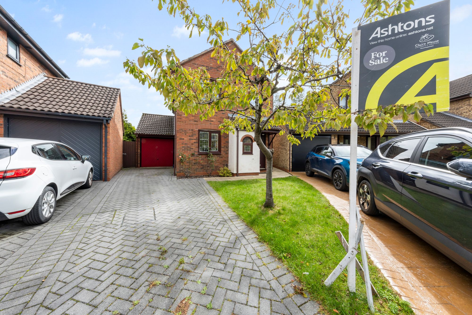 Rockingham Close, Birchwood, WA3