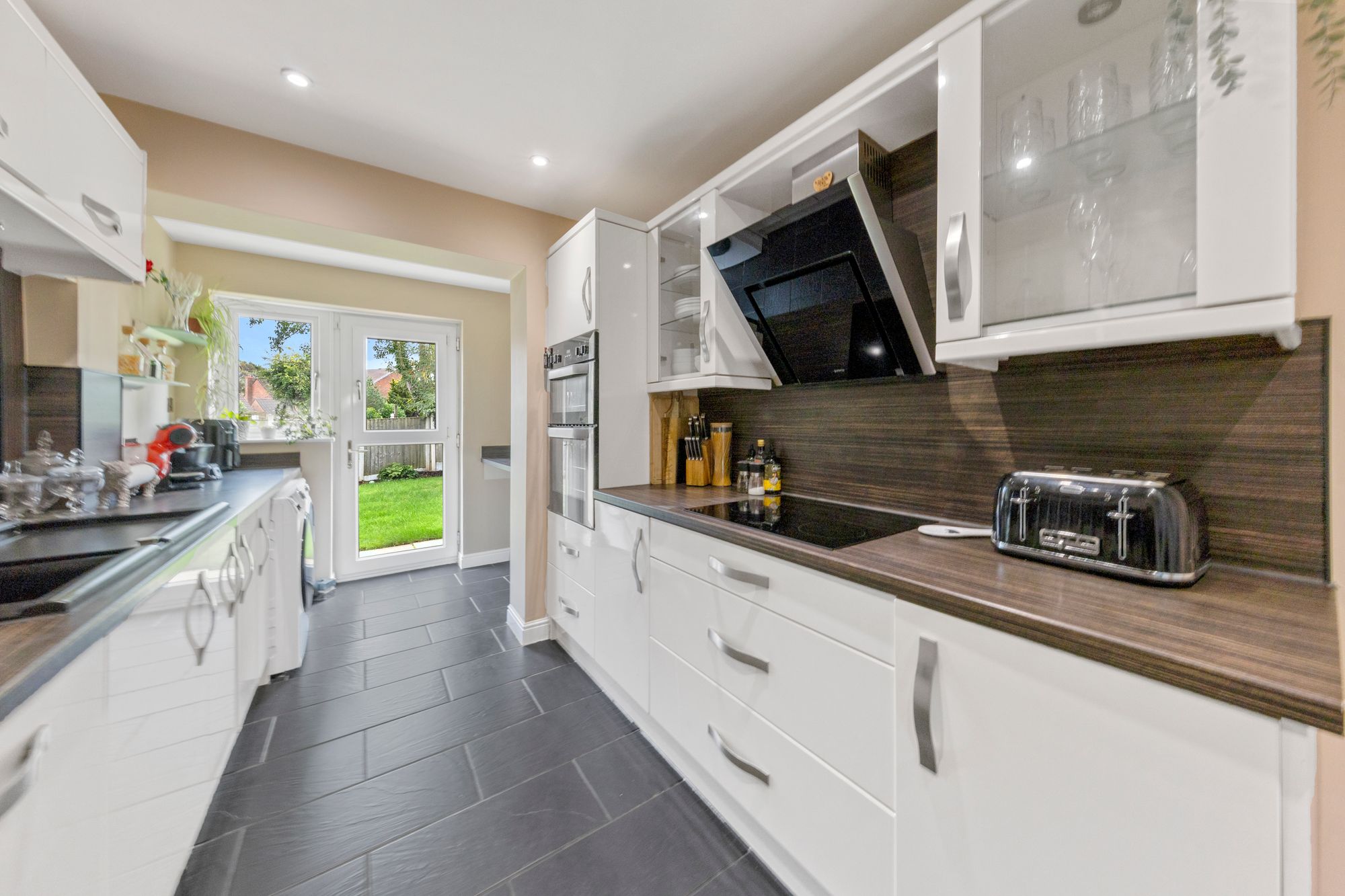 Rockingham Close, Birchwood, WA3