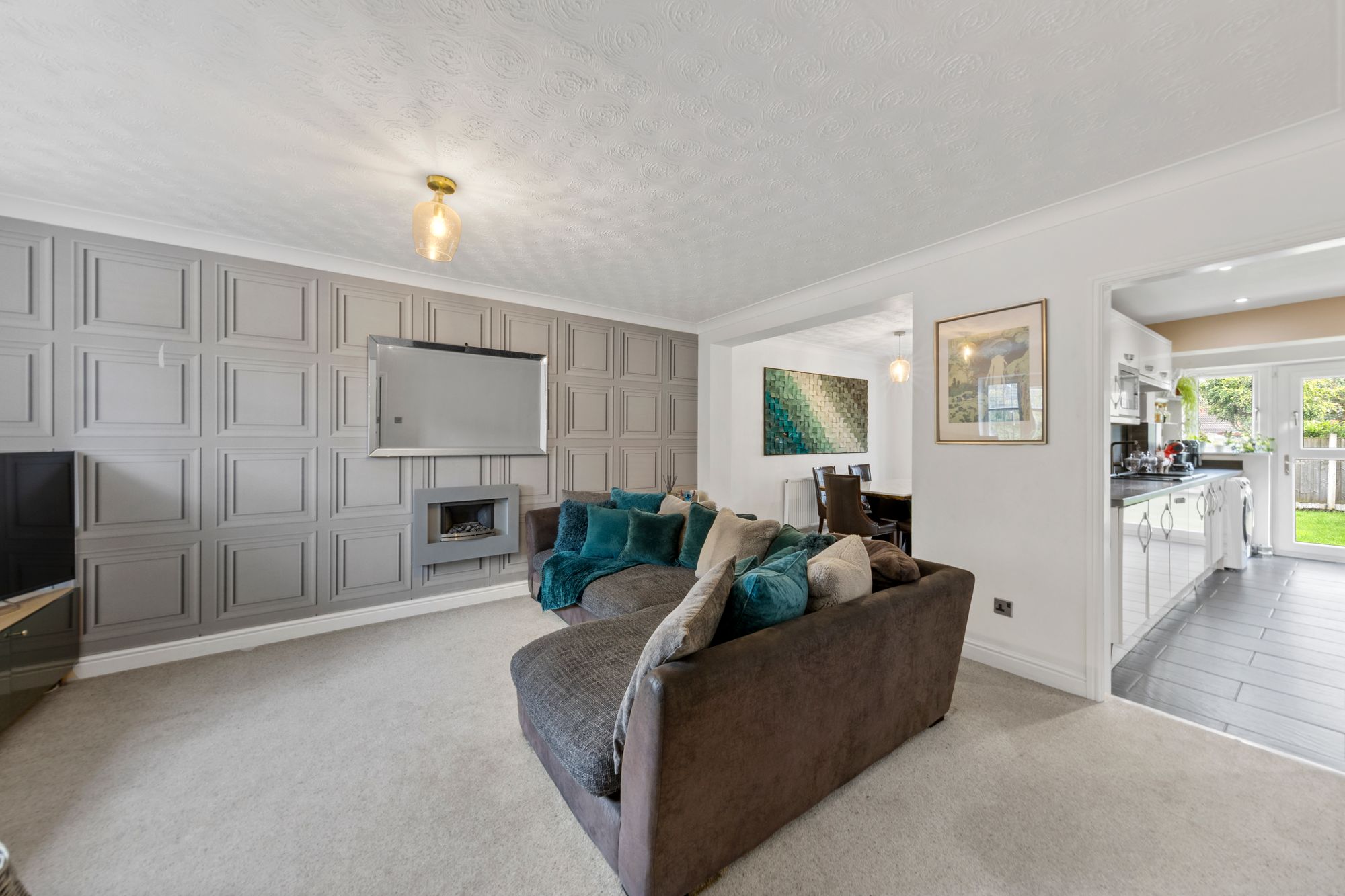 Rockingham Close, Birchwood, WA3