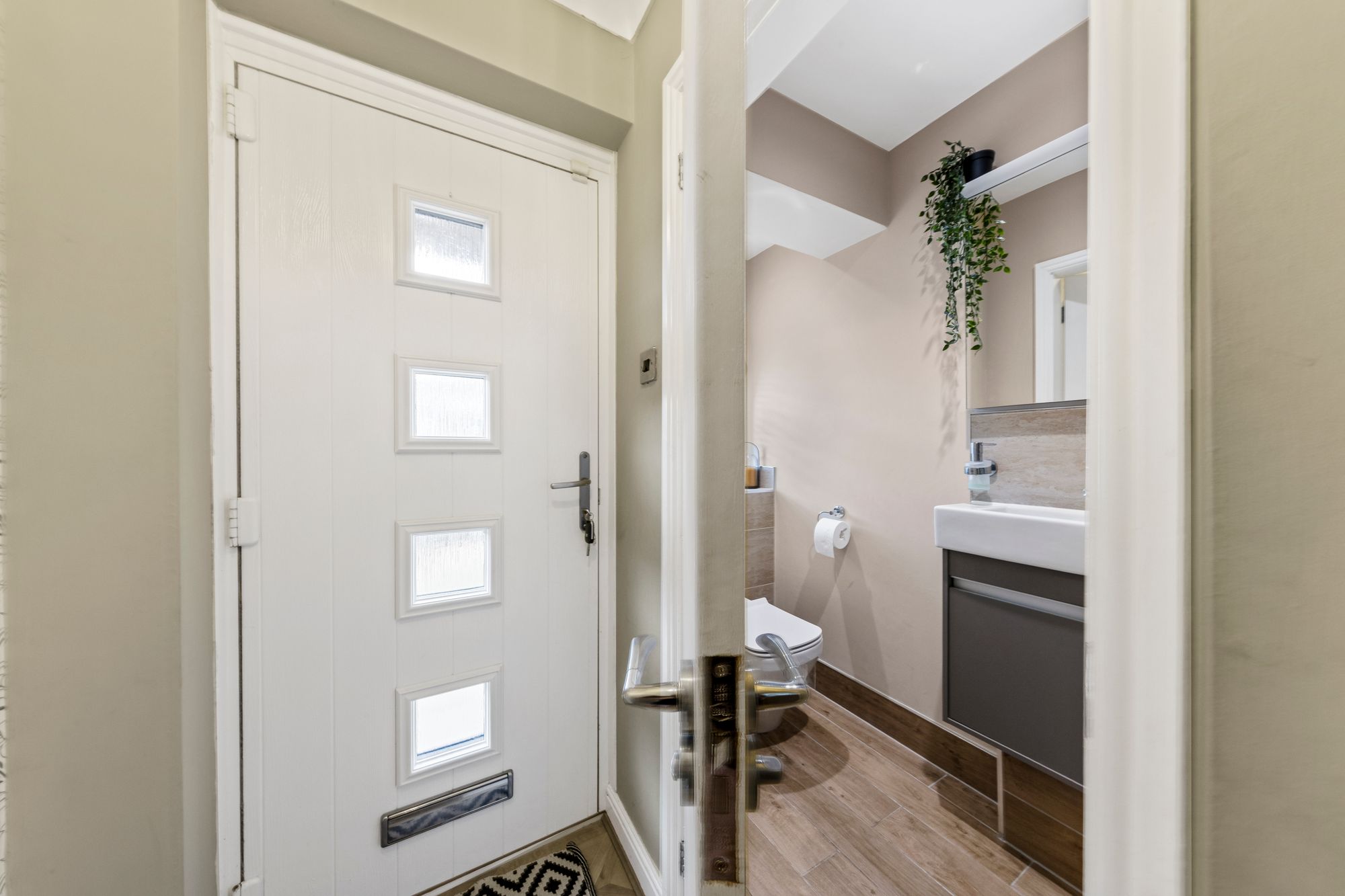 Rockingham Close, Birchwood, WA3