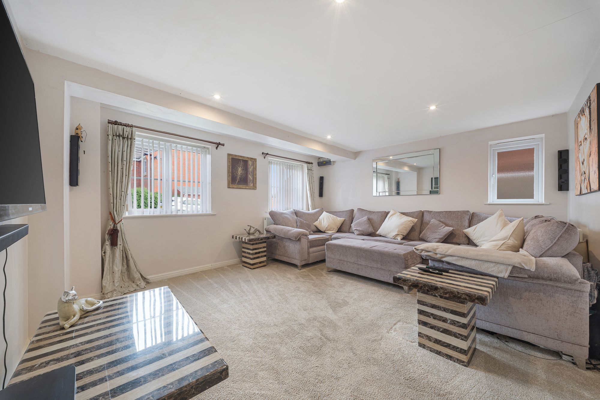 Chadwick Lane, Widnes, WA8