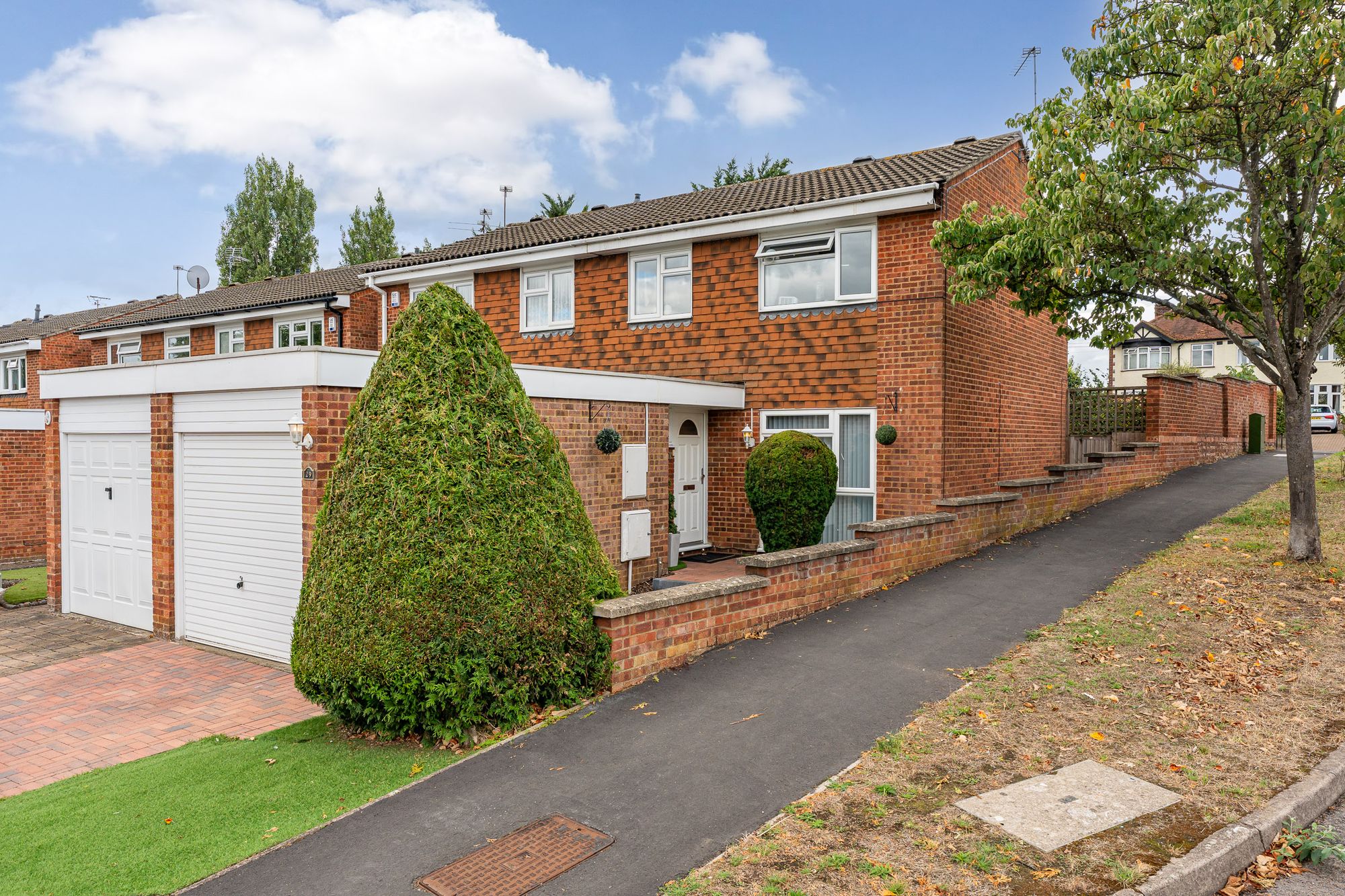 Ward Close, Ware, SG12