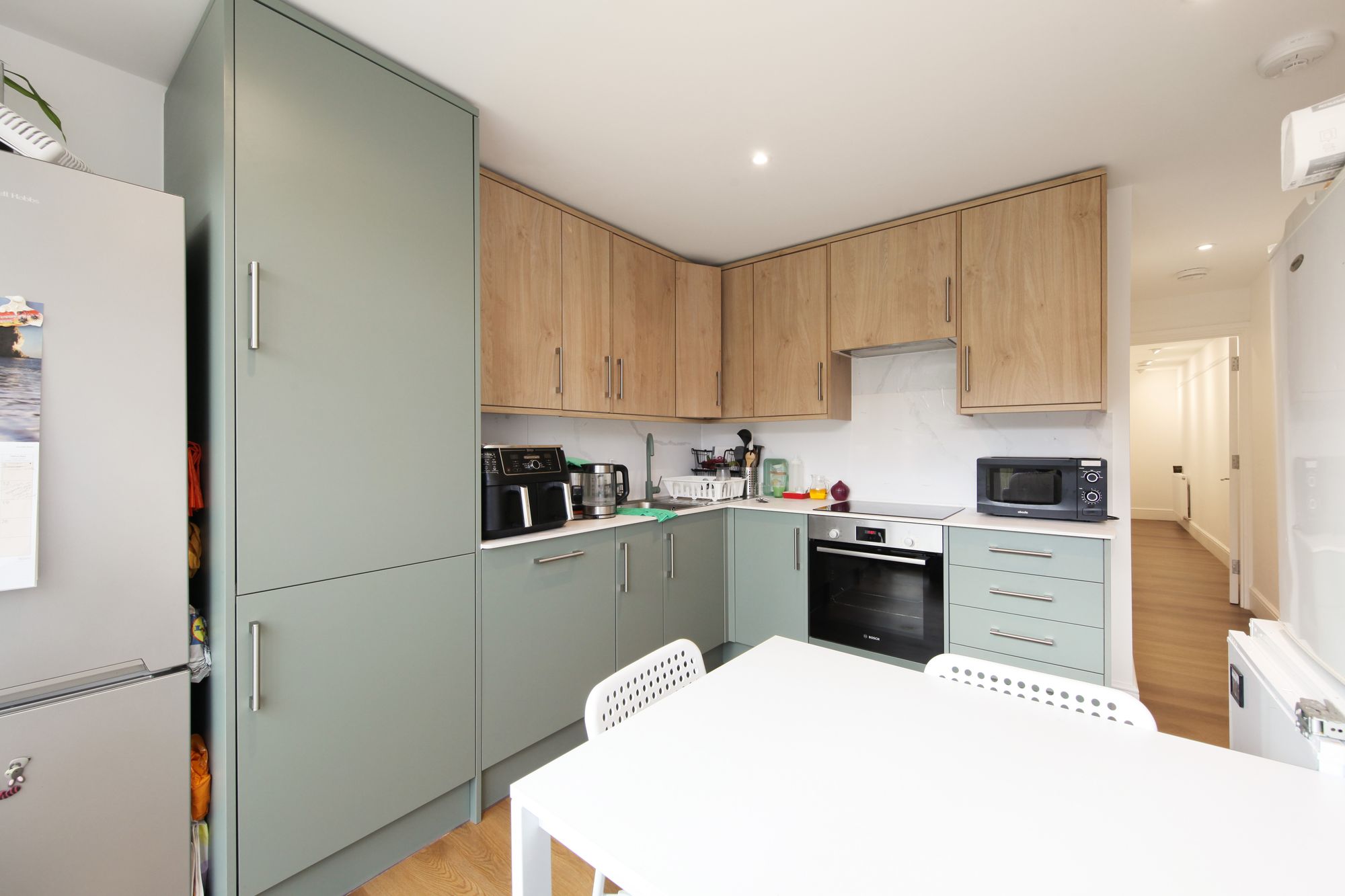 Pine Road, London, NW2