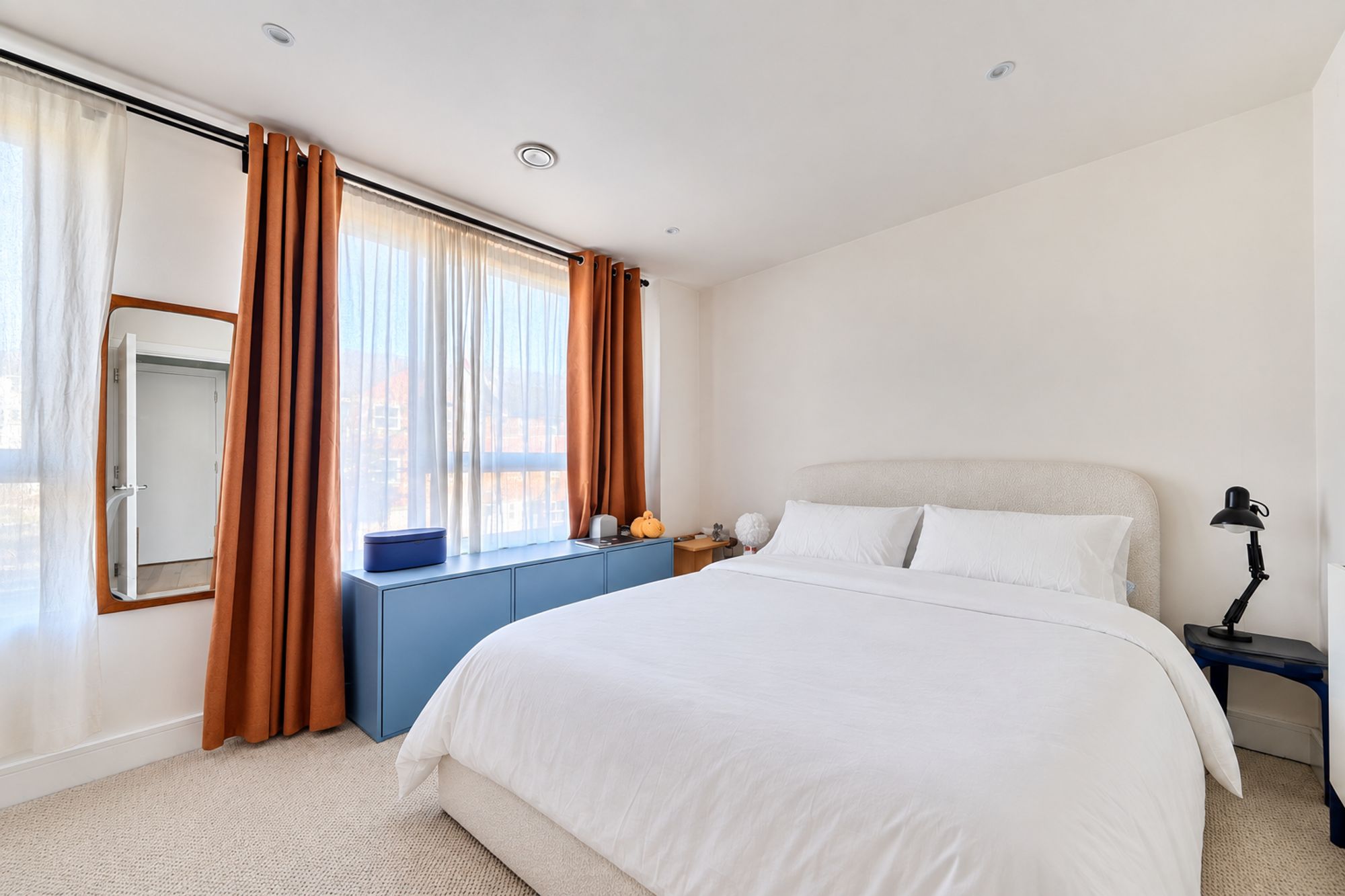 Plough Way, London, SE16