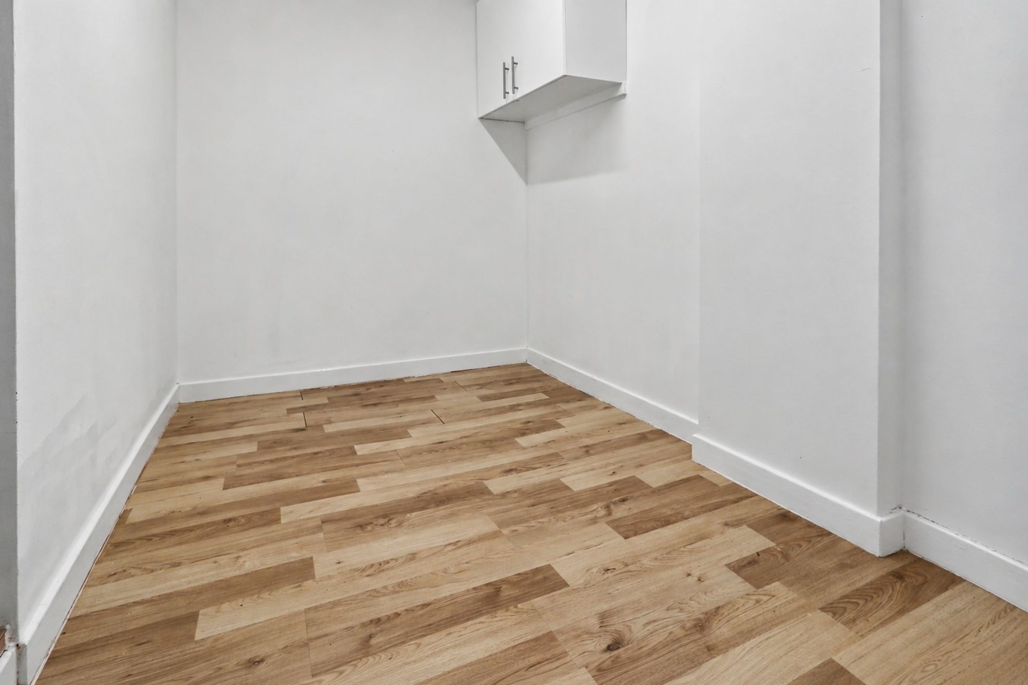 Tully Avenue, Newton-Le-Willows, WA12