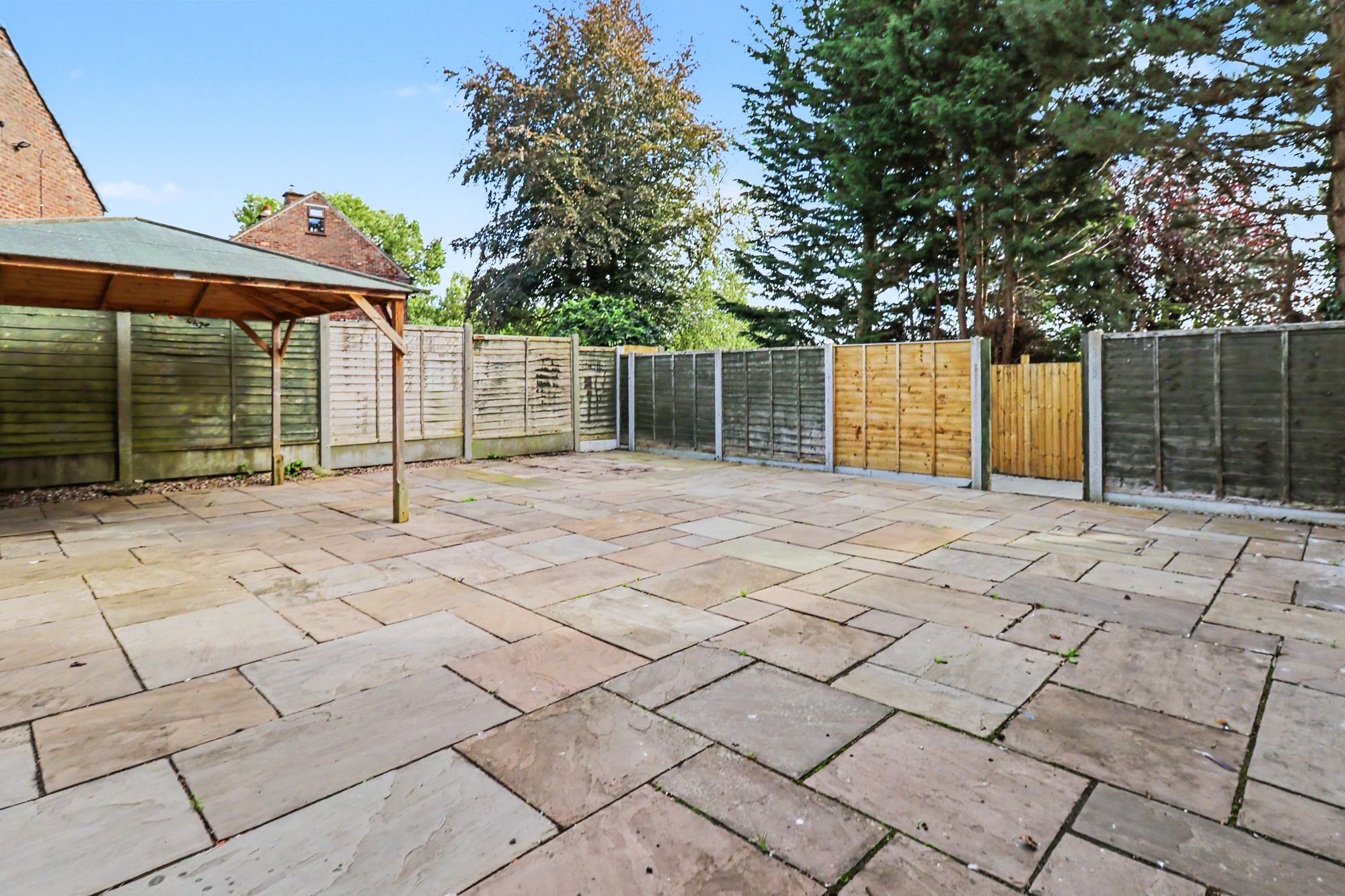 Tully Avenue, Newton-Le-Willows, WA12