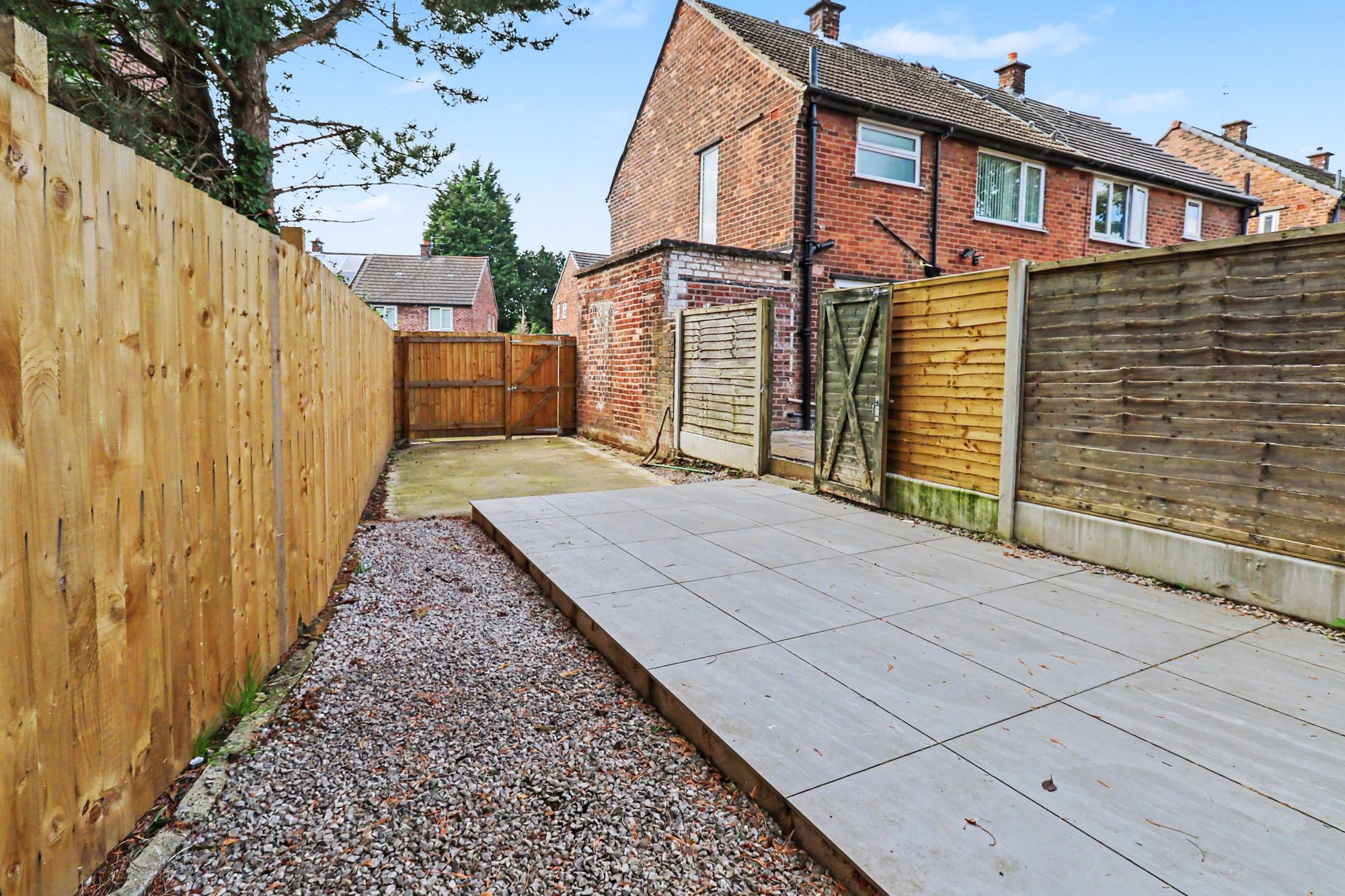 Tully Avenue, Newton-Le-Willows, WA12