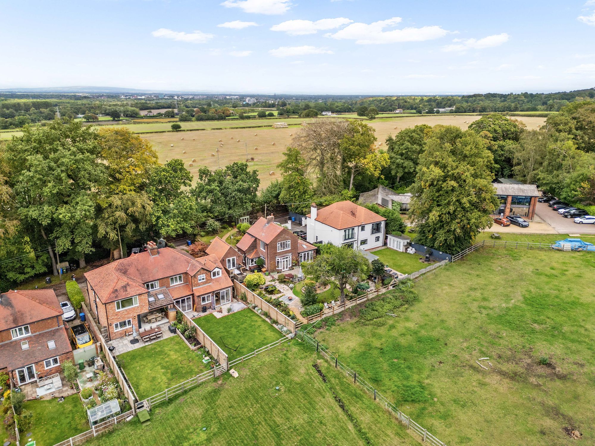 Hobb Lane, Daresbury, WA4