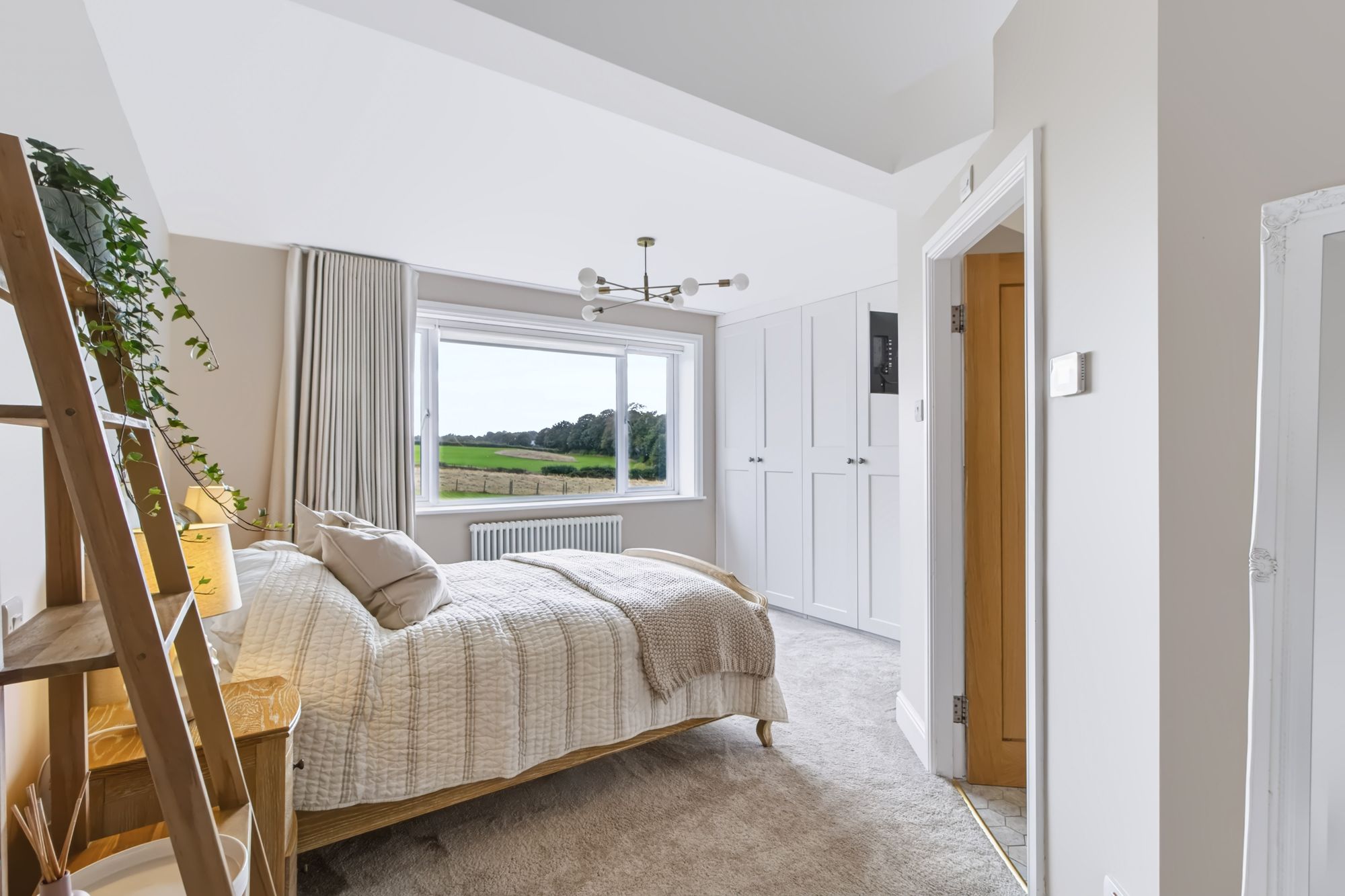 Hobb Lane, Daresbury, WA4