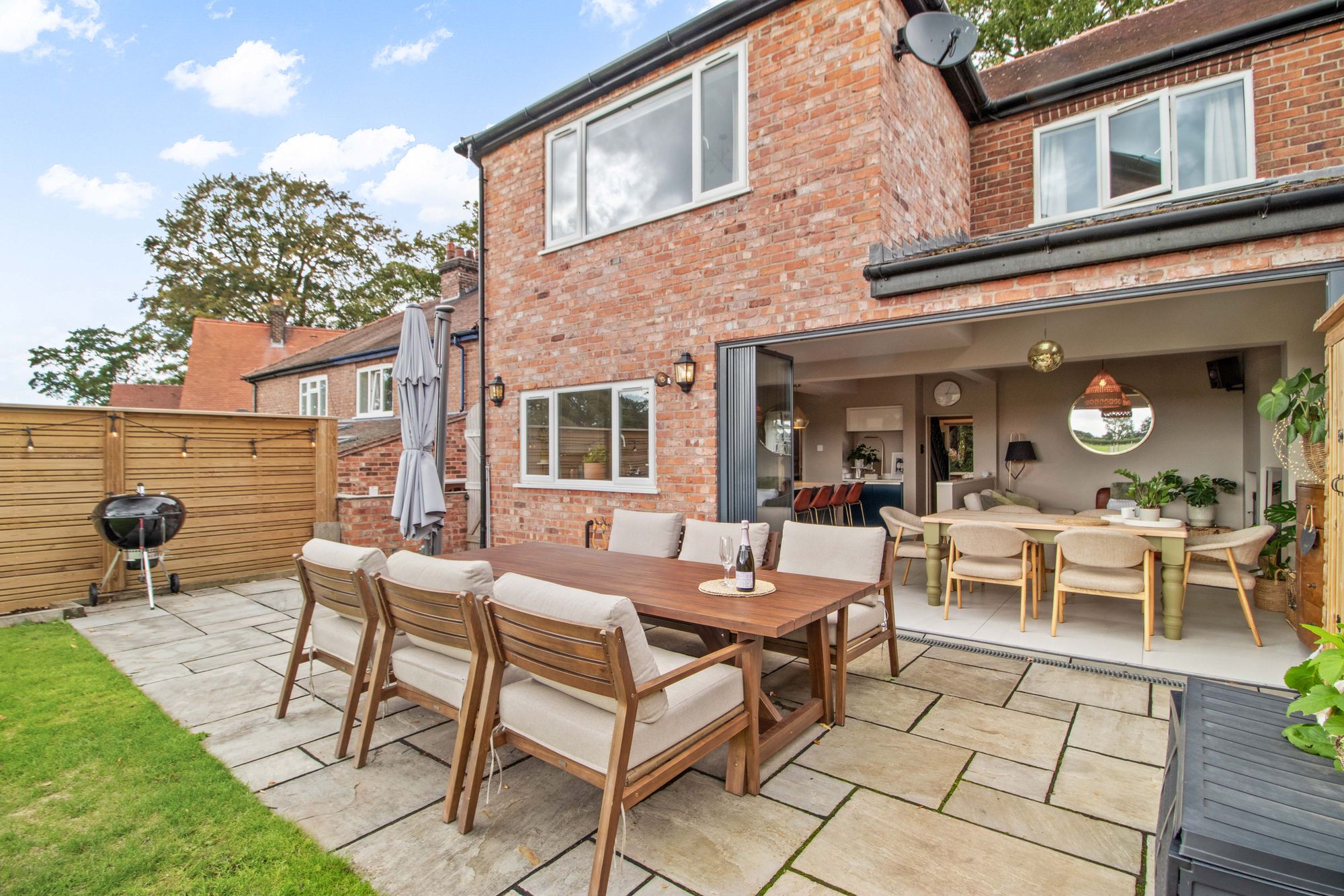 Hobb Lane, Daresbury, WA4