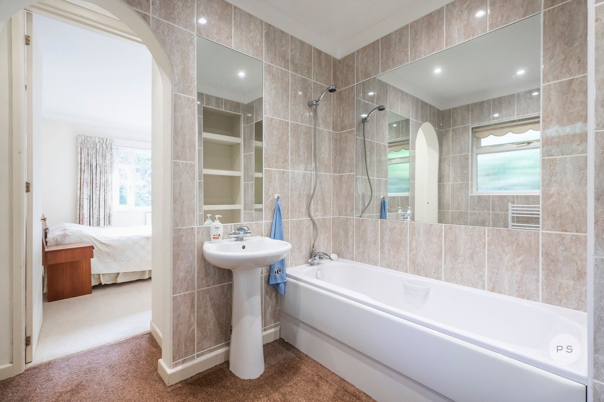 Canford Crescent, Canford Cliffs, Poole, BH13