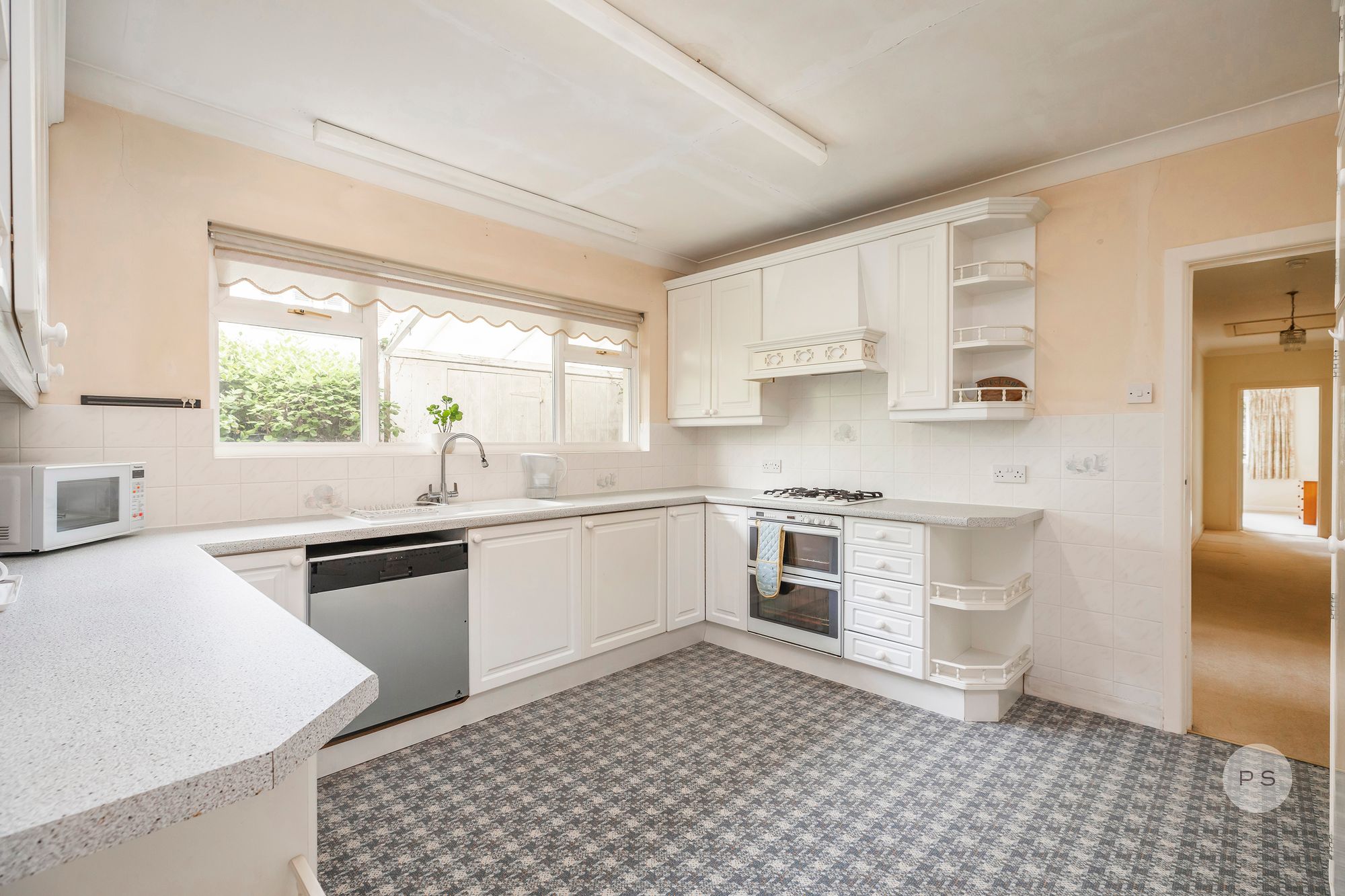 Canford Crescent, Canford Cliffs, Poole, BH13
