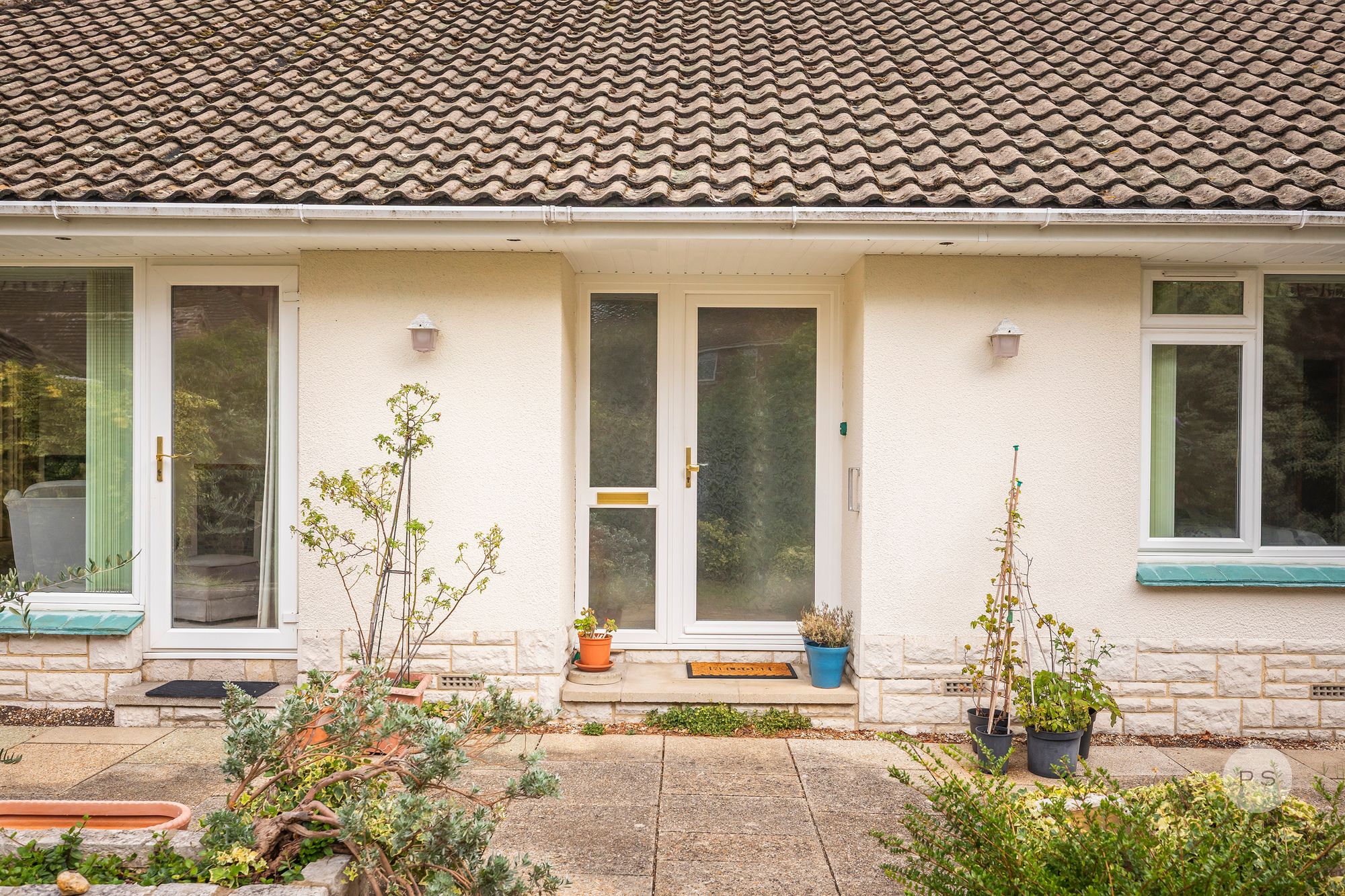 Canford Crescent, Canford Cliffs, Poole, BH13
