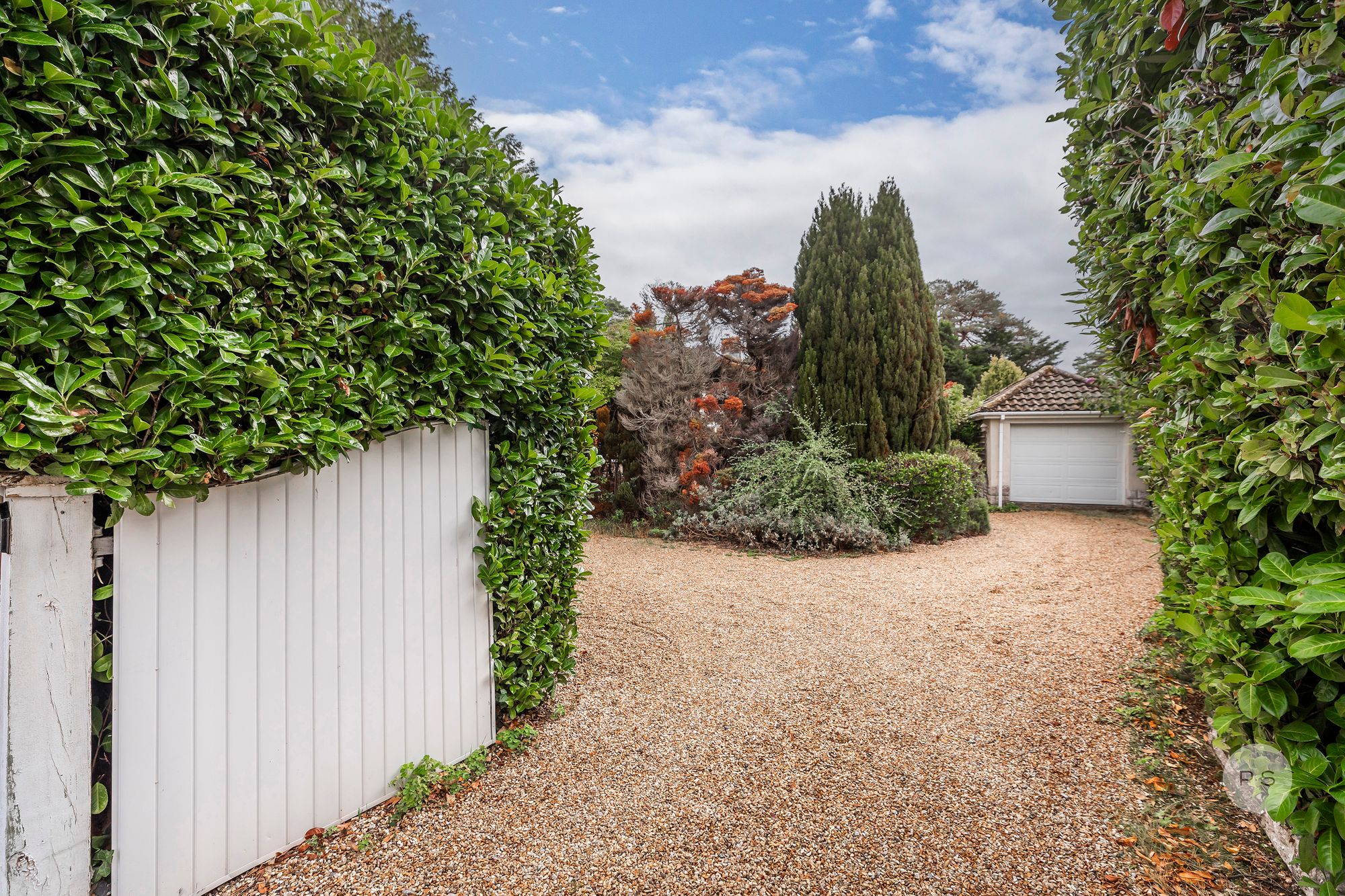 Canford Crescent, Canford Cliffs, Poole, BH13