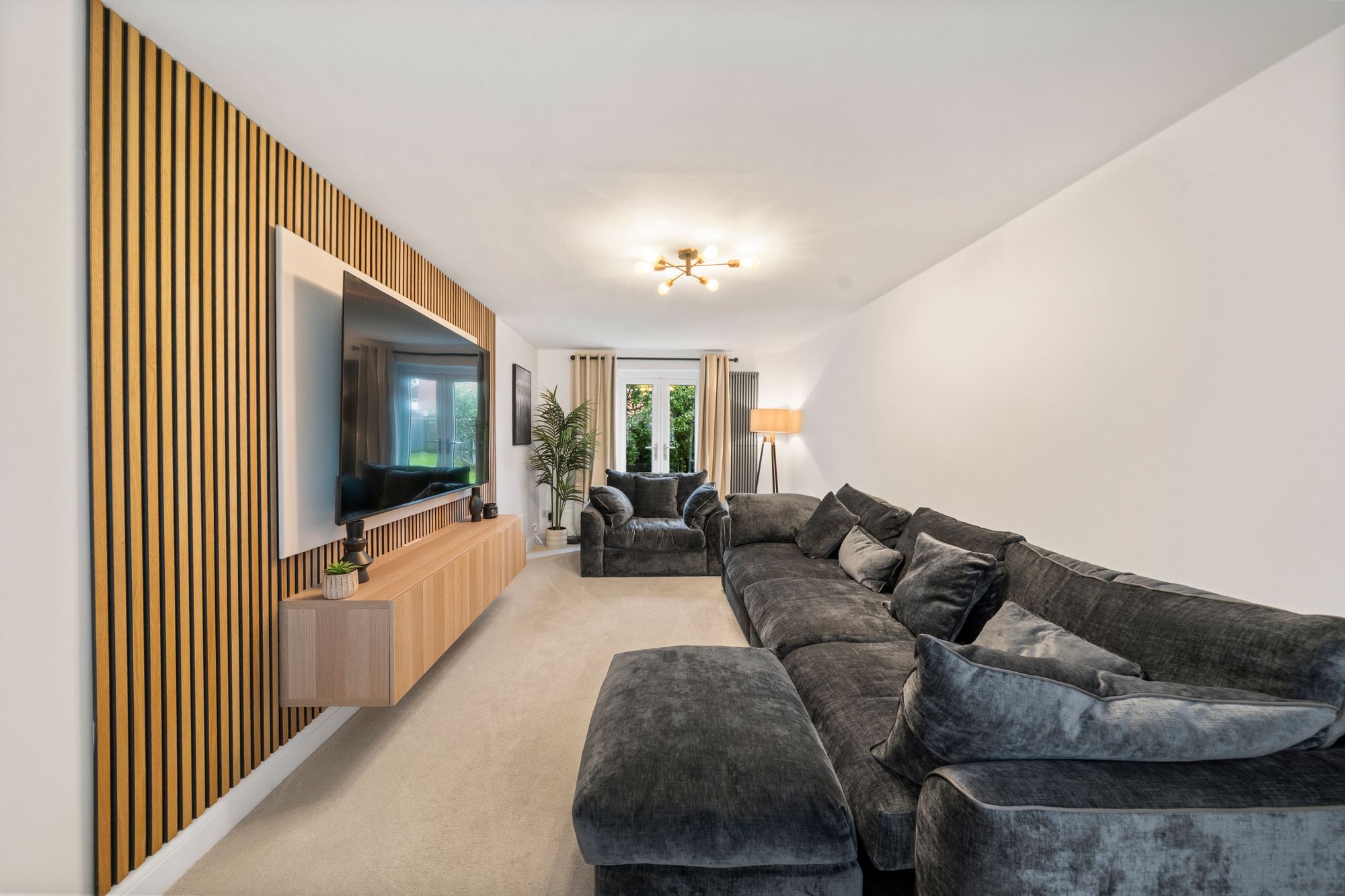 Livingstone Close, Old Hall, WA5