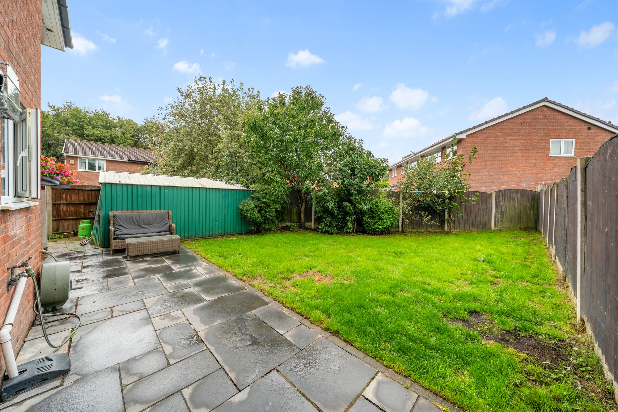 Livingstone Close, Old Hall, WA5