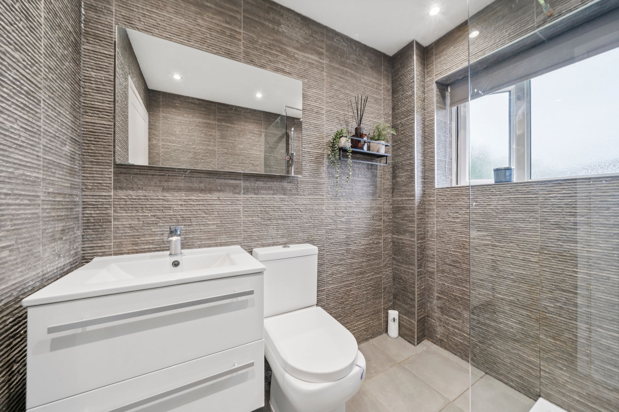 Livingstone Close, Old Hall, WA5
