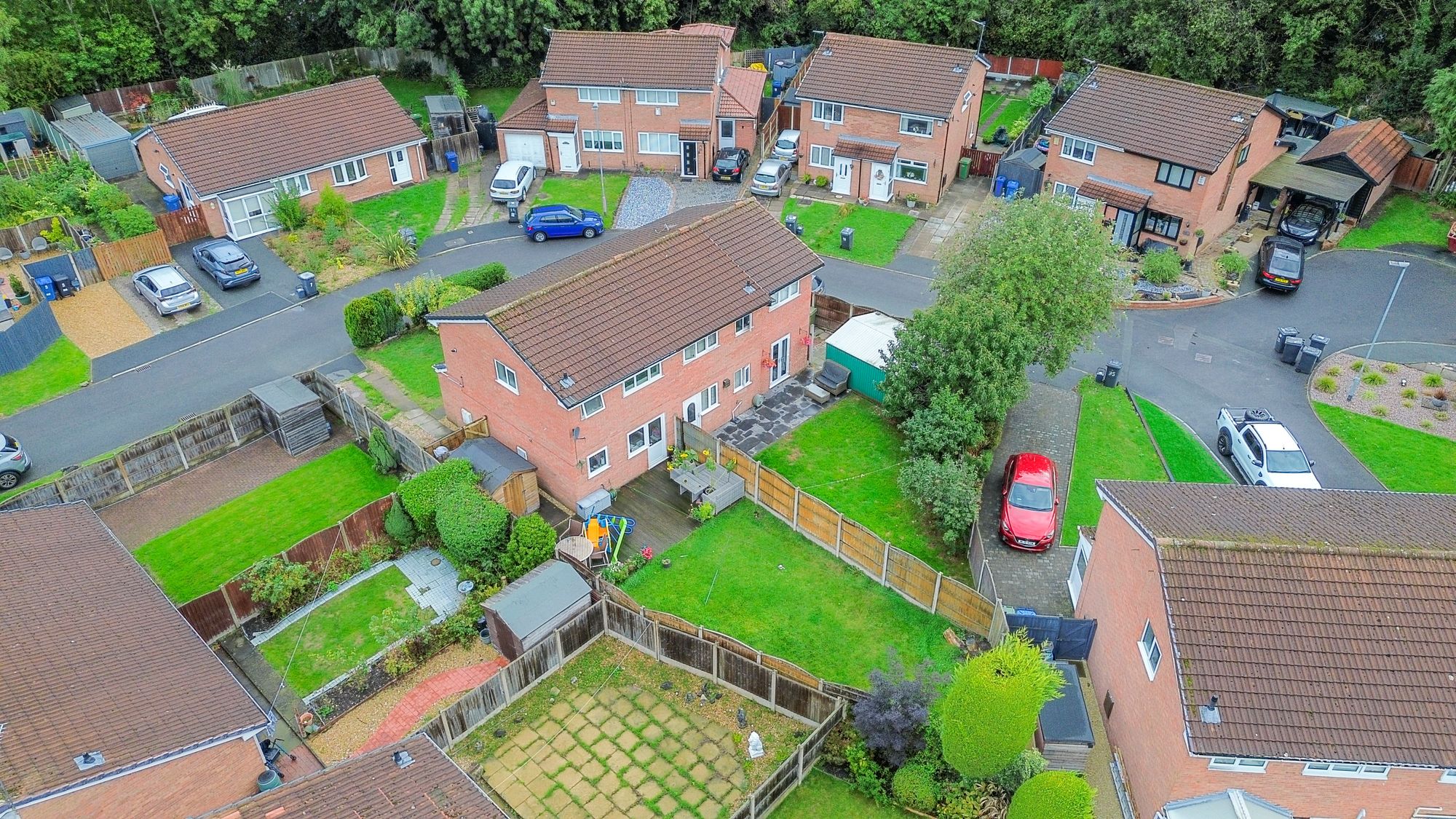 Livingstone Close, Old Hall, WA5