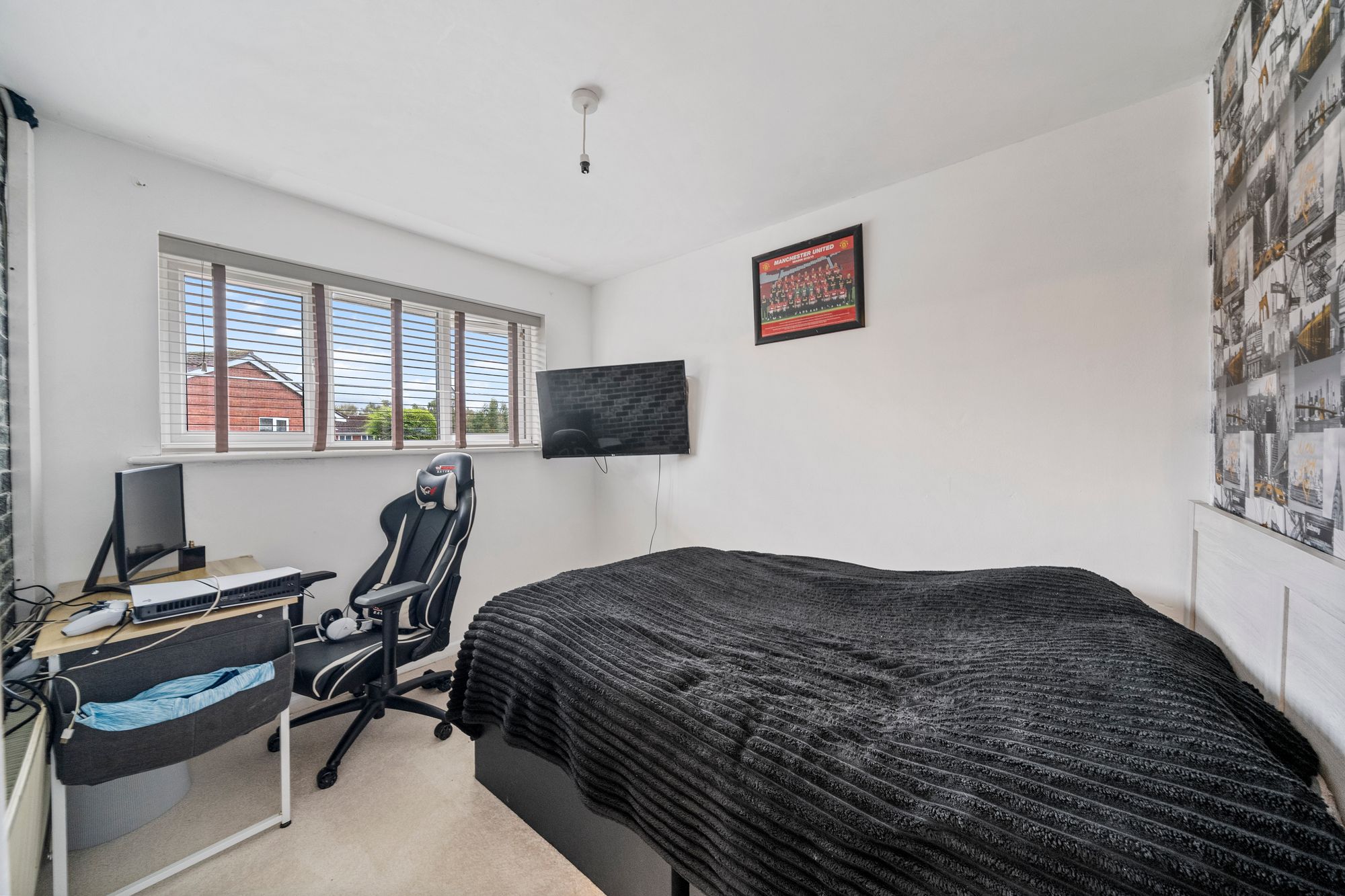 Livingstone Close, Old Hall, WA5