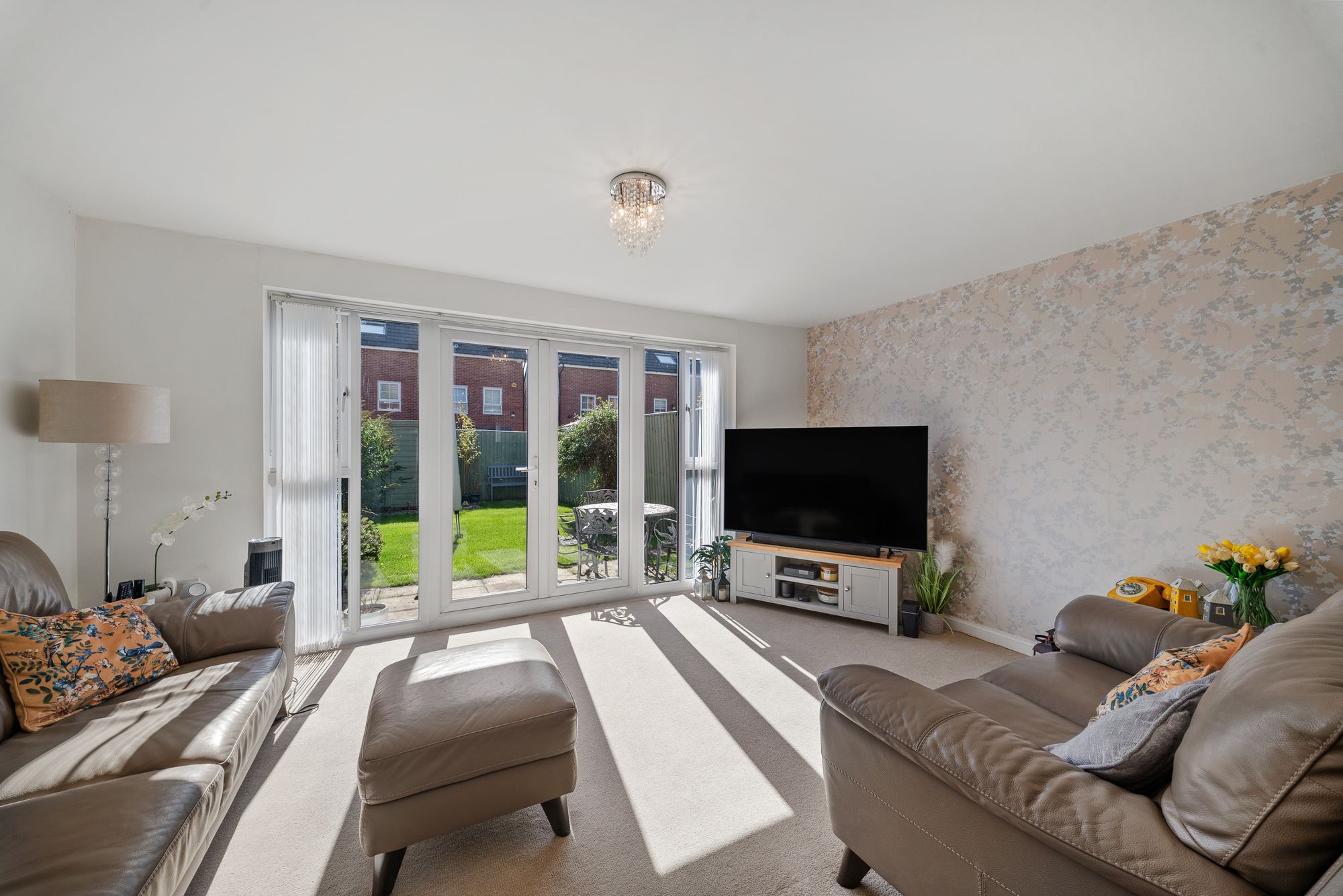 Liverpool Road, Widnes, WA8